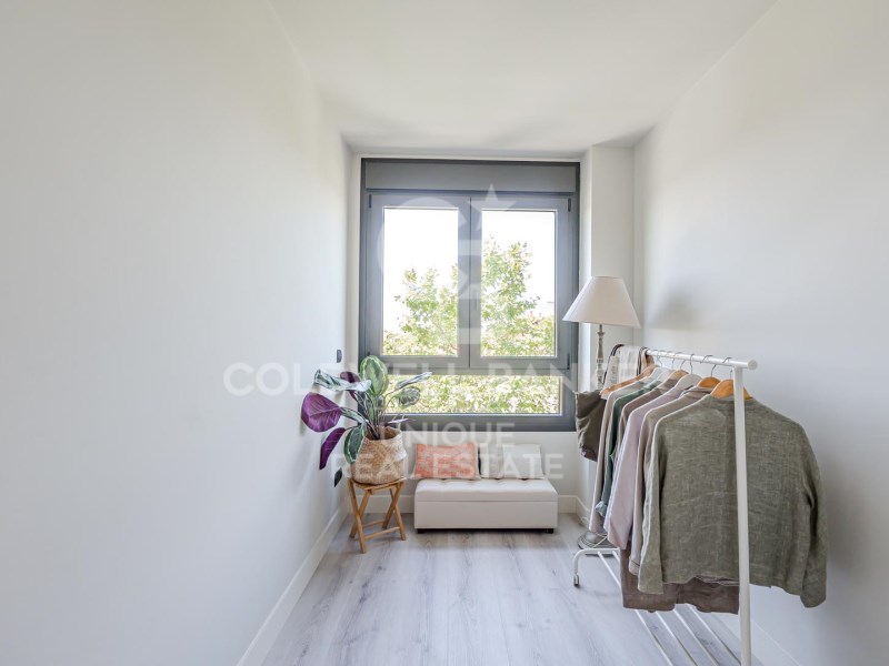 Madrid, Madrid, Fuencarral, El Pardo Madrid, Madri, Madrid, Comunidad de Madrid, ES, 2 Bedrooms Bedrooms, ,2 BathroomsBathrooms,Residential,For Sale,Madrid, Madrid, Fuencarral, El Pardo Madrid, Madri,1620641