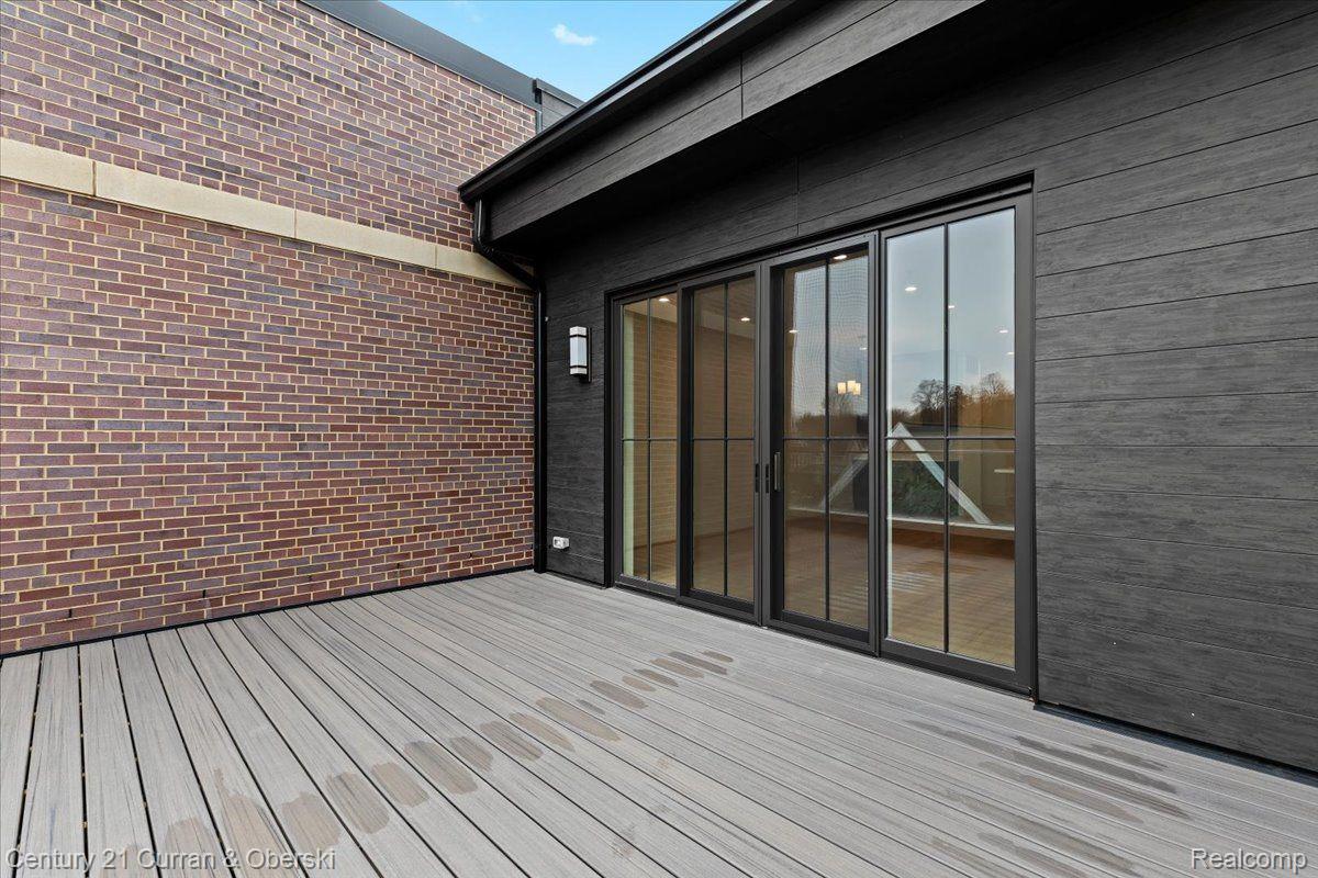 Northville, Michigan, 48167, United States, 2 Bedrooms Bedrooms, ,2 BathroomsBathrooms,Residential,For Sale,1701304