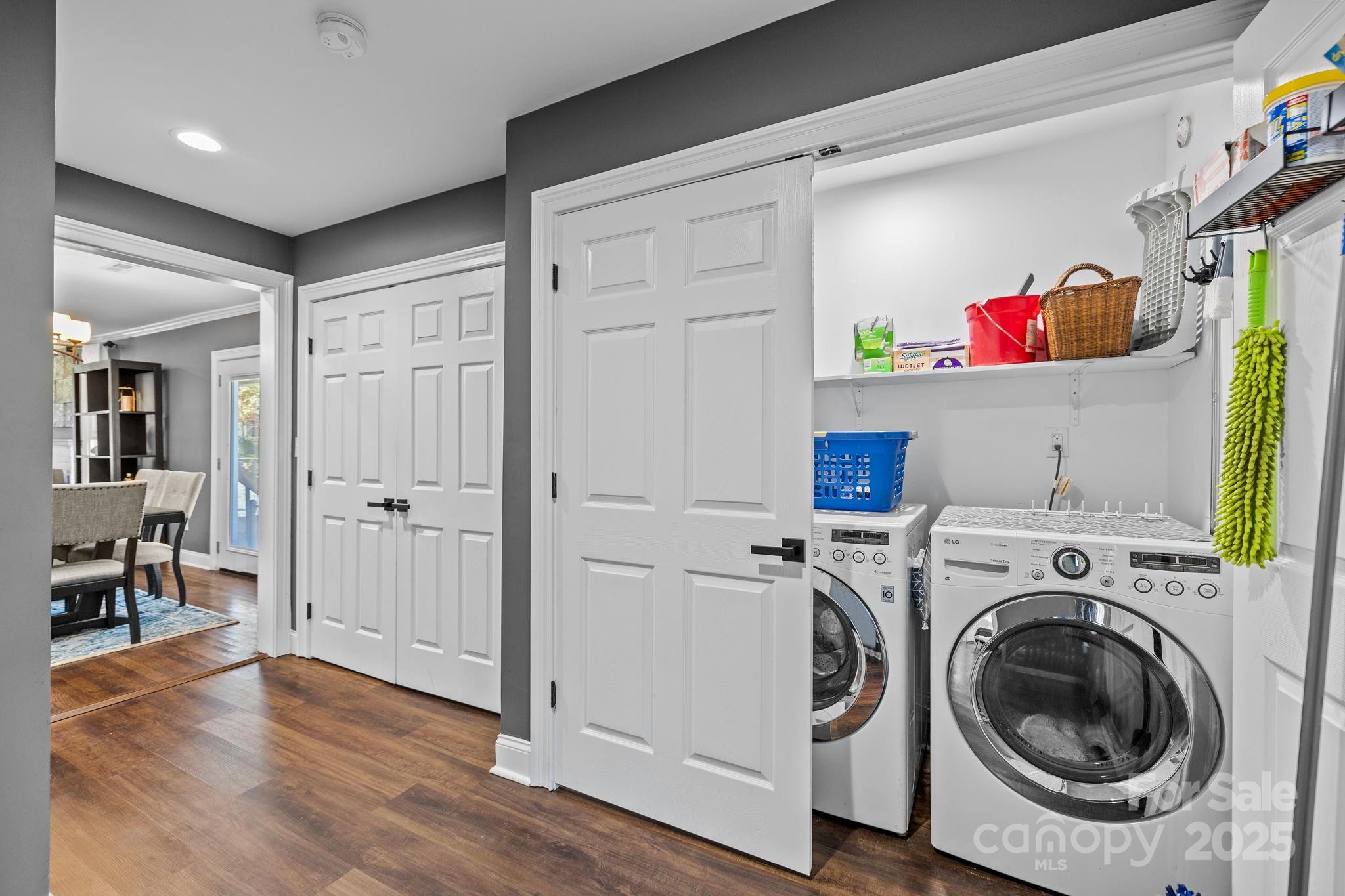 Charlotte, North Carolina, 28205, United States, 2 Bedrooms Bedrooms, ,2 BathroomsBathrooms,Residential,For Sale,1987651