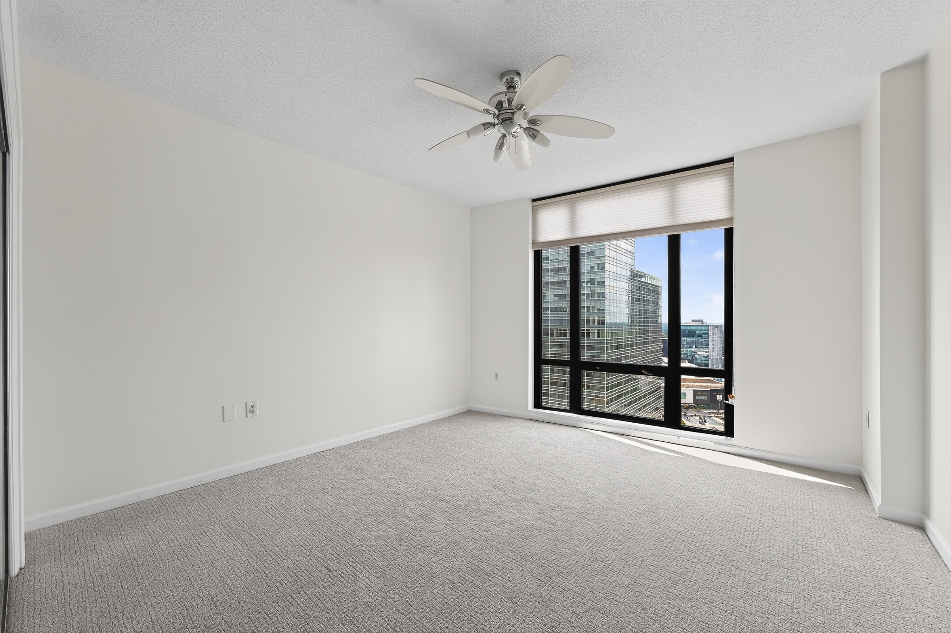  Welcome to Unit 2150 at The Oaks at Buckhead - 物件實景