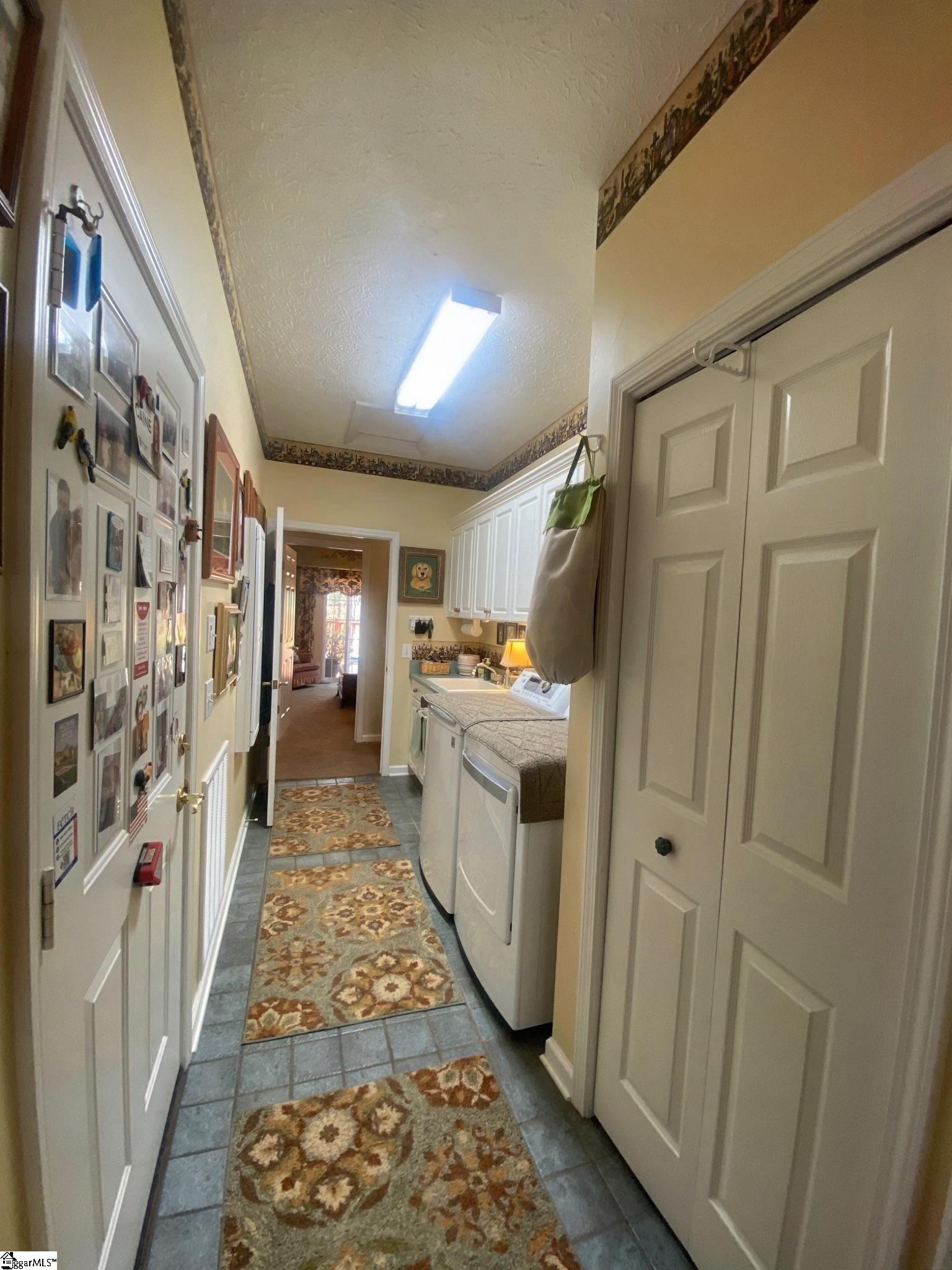 Seneca, South Carolina, 29672, United States, 4 Bedrooms Bedrooms, ,3 BathroomsBathrooms,Residential,For Sale,1927213