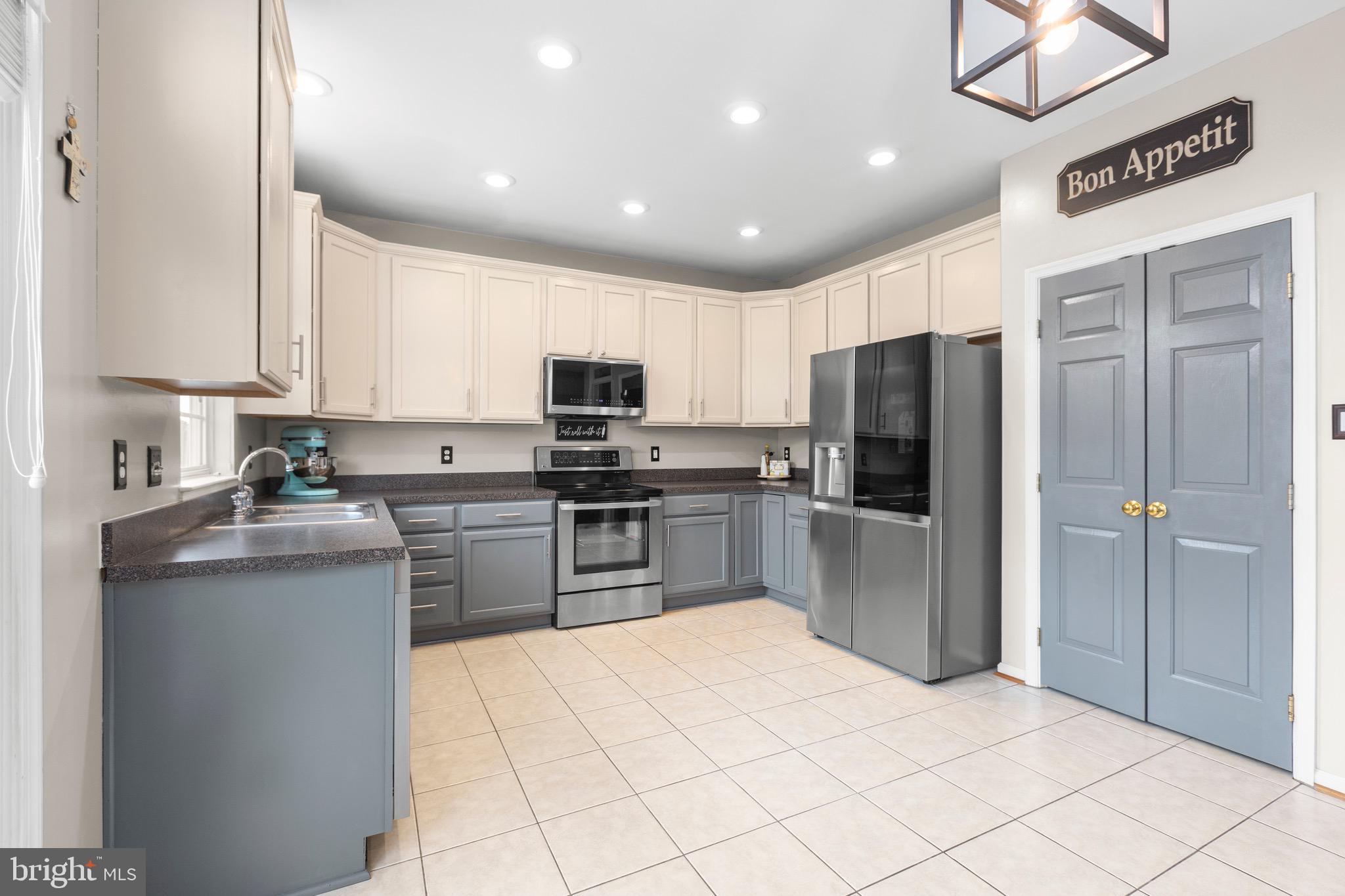 Fredericksburg, Virginia, 22407, United States, 4 Bedrooms Bedrooms, ,3 BathroomsBathrooms,Residential,For Sale,1943585