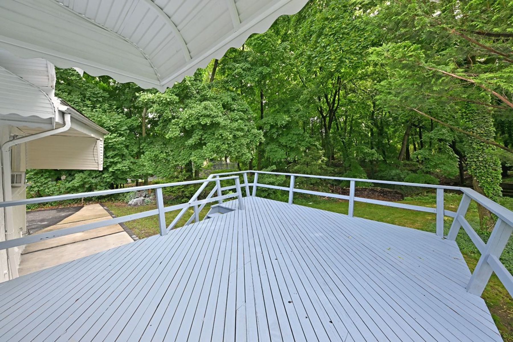  211 Lakeview Drive, Ridgewood, NJ 07450 - 物件實景