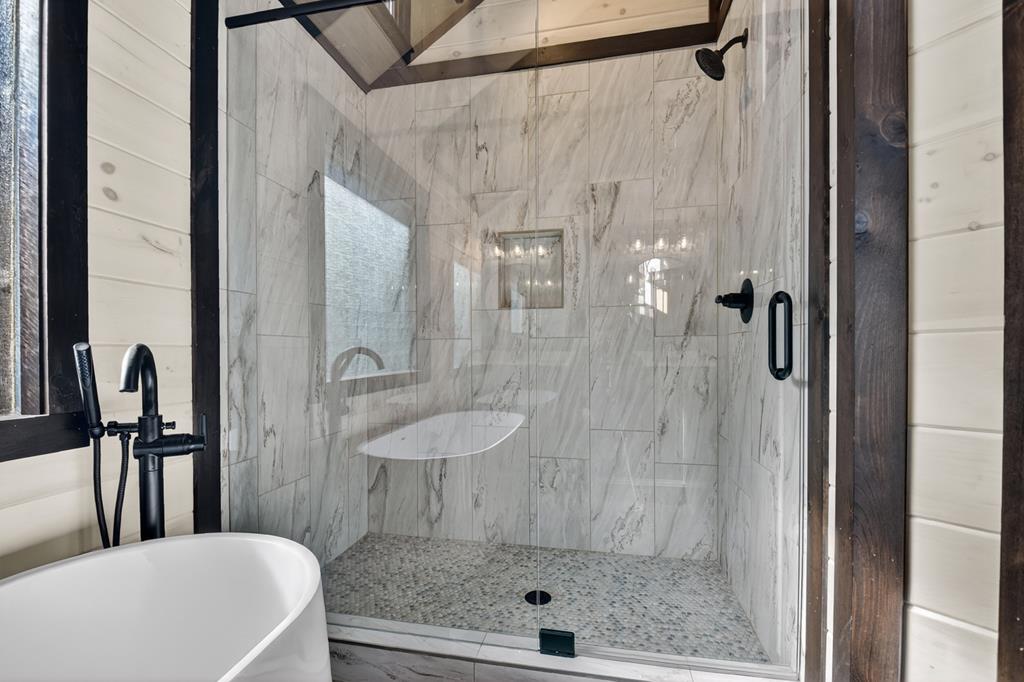 Mineral Bluff, Georgia, 30559, United States, 4 Bedrooms Bedrooms, ,4 BathroomsBathrooms,Residential,For Sale,2010498