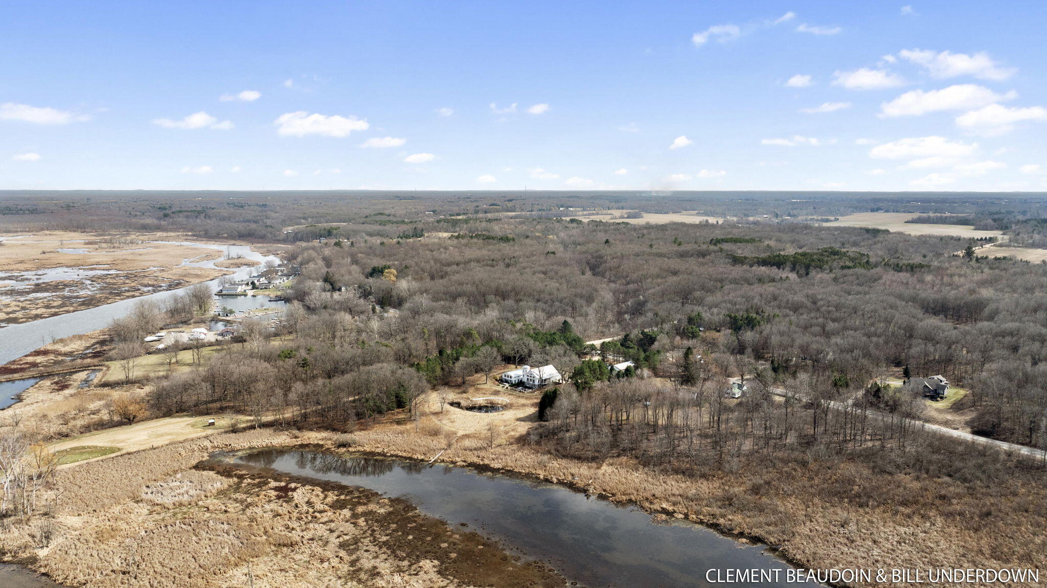 Fennville, Michigan, 49408, United States, 5 Bedrooms Bedrooms, ,7 BathroomsBathrooms,Residential,For Sale,1973707