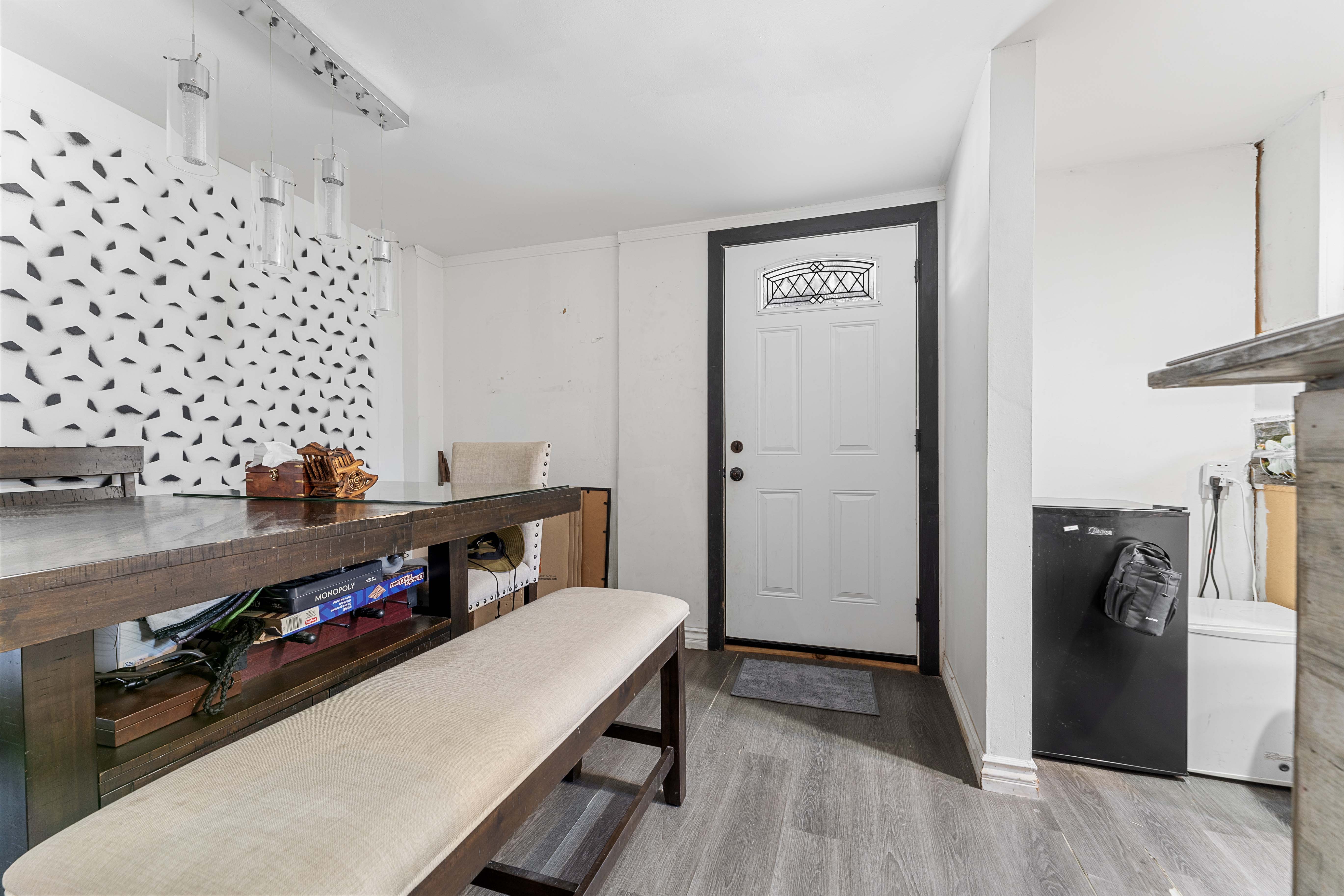 Baldwin Park, California, 91706, United States, 3 Bedrooms Bedrooms, ,2 BathroomsBathrooms,Residential,For Sale,1929080