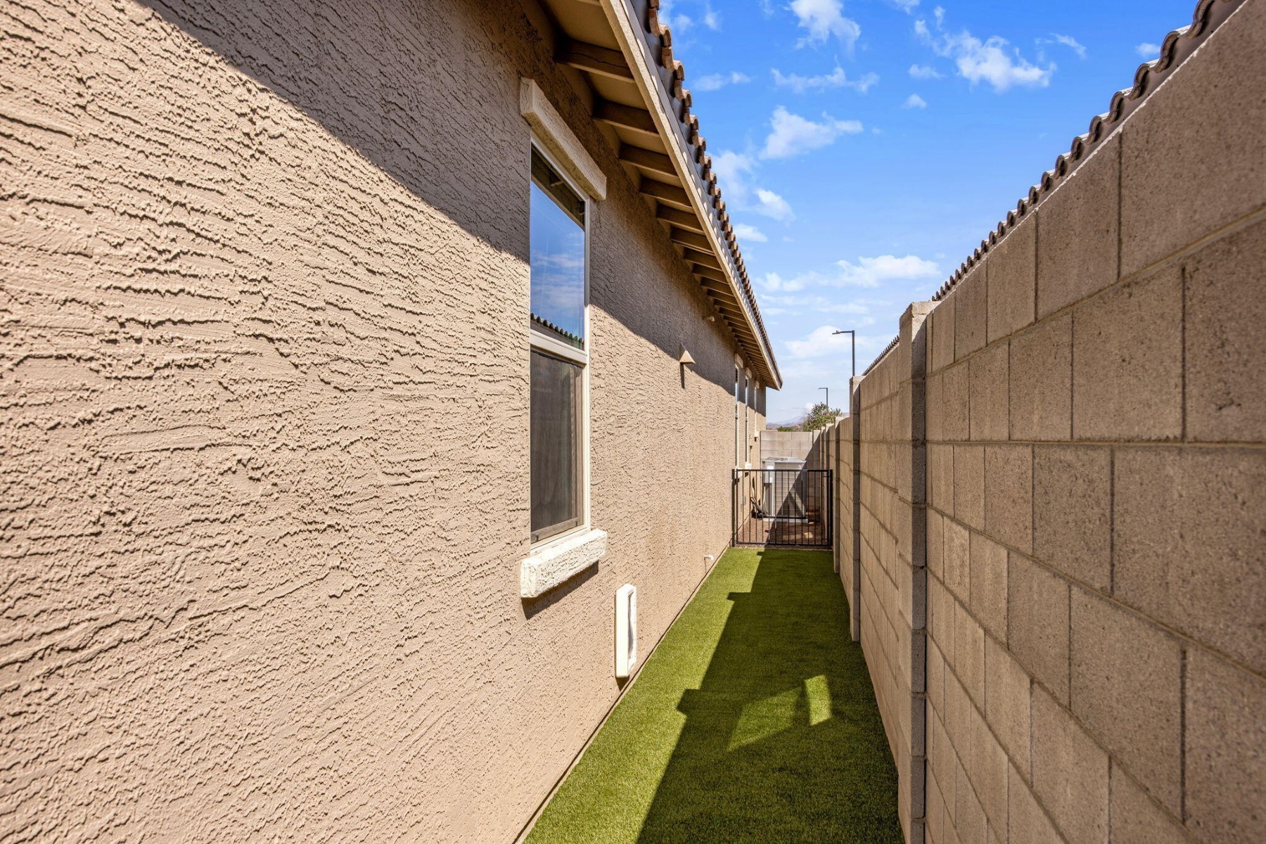  16023 W El Cortez Place¦Surprise, AZ - 物件實景