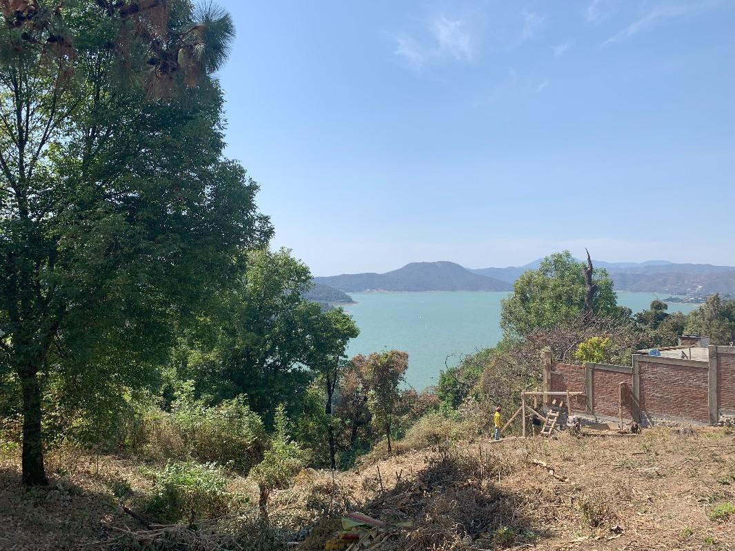 Valle de Bravo, Estado de México, 51200, Mexico, 1 Bedroom Bedrooms, ,Residential,For Sale,1739256