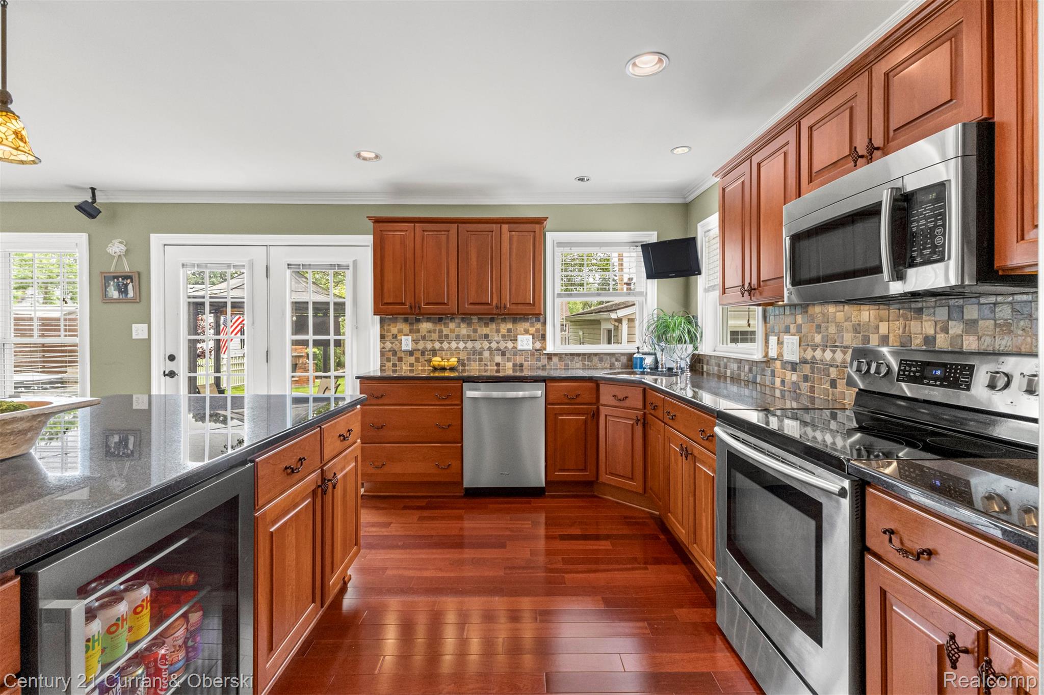 Allen Park, Michigan, 48101, United States, 4 Bedrooms Bedrooms, ,4 BathroomsBathrooms,Residential,For Sale,1982178