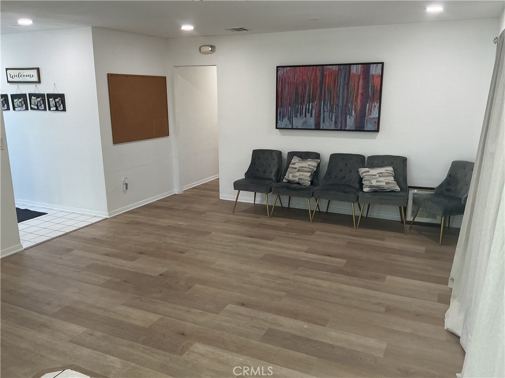 Reseda, California, 91335, United States, 6 Bedrooms Bedrooms, ,2 BathroomsBathrooms,Residential,For Sale,1993576