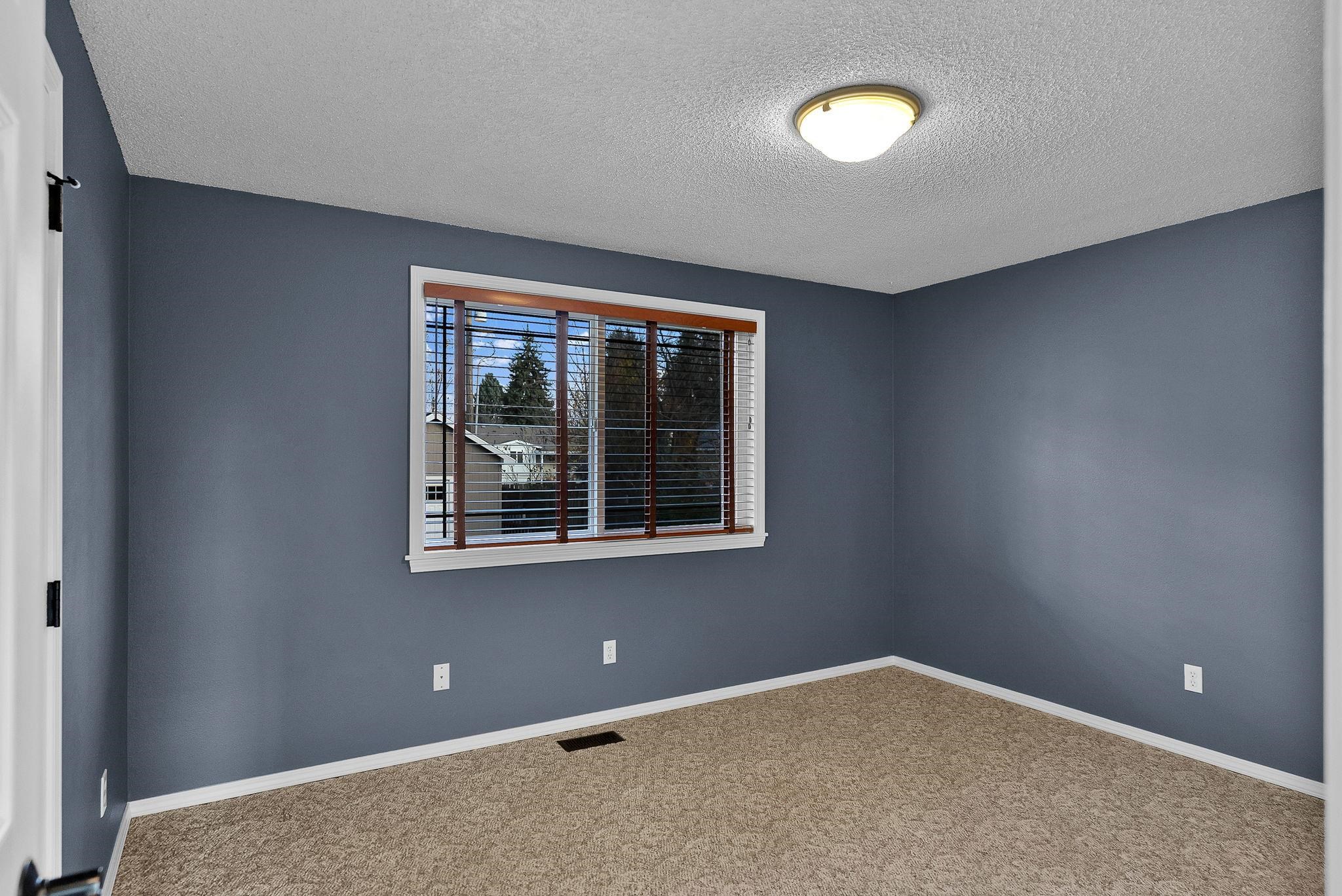 Spokane, Washington, 99216, United States, 4 Bedrooms Bedrooms, ,2 BathroomsBathrooms,Residential,For Sale,2005224