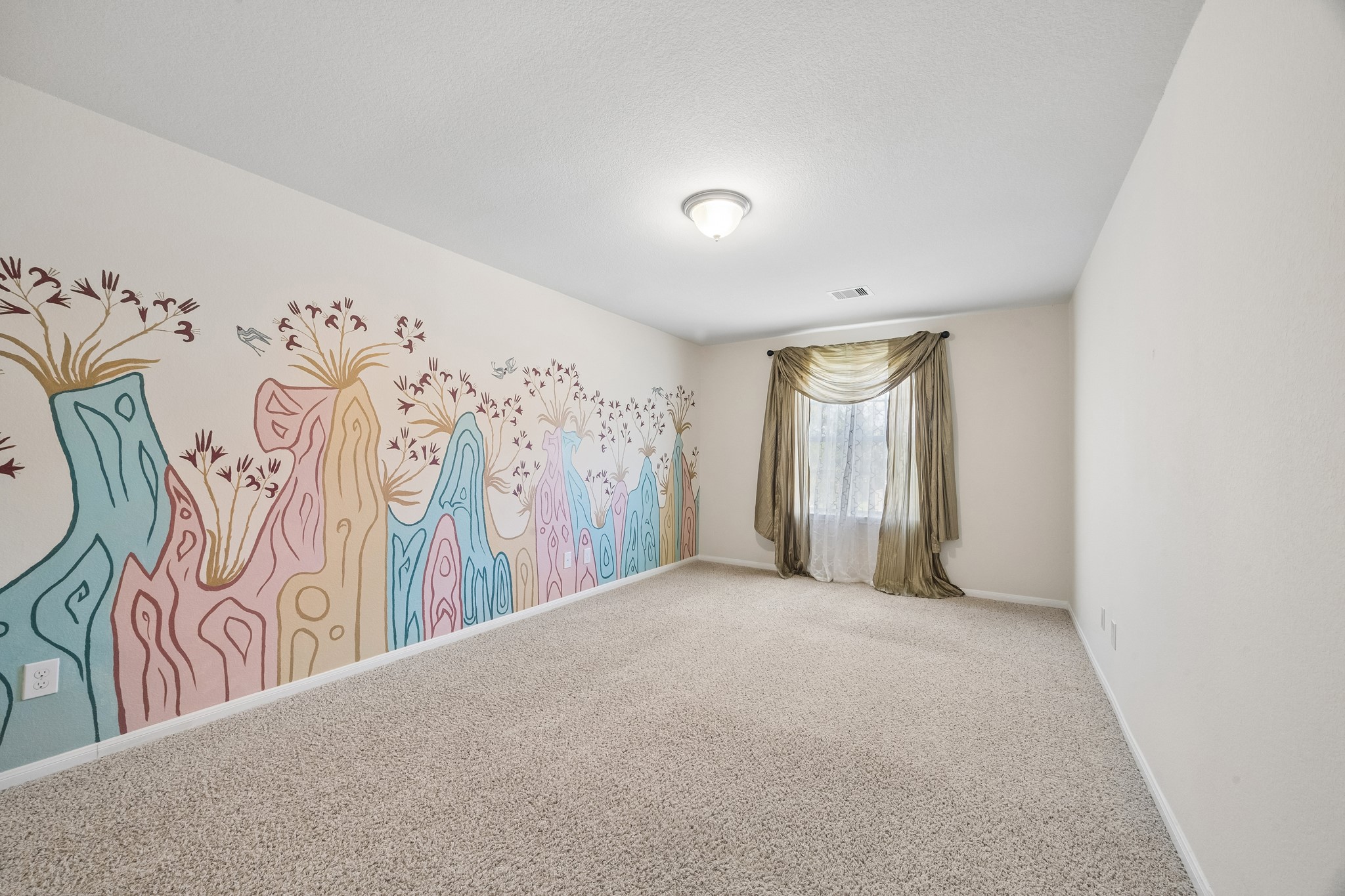  2400 Lakeway Drive - 物件實景