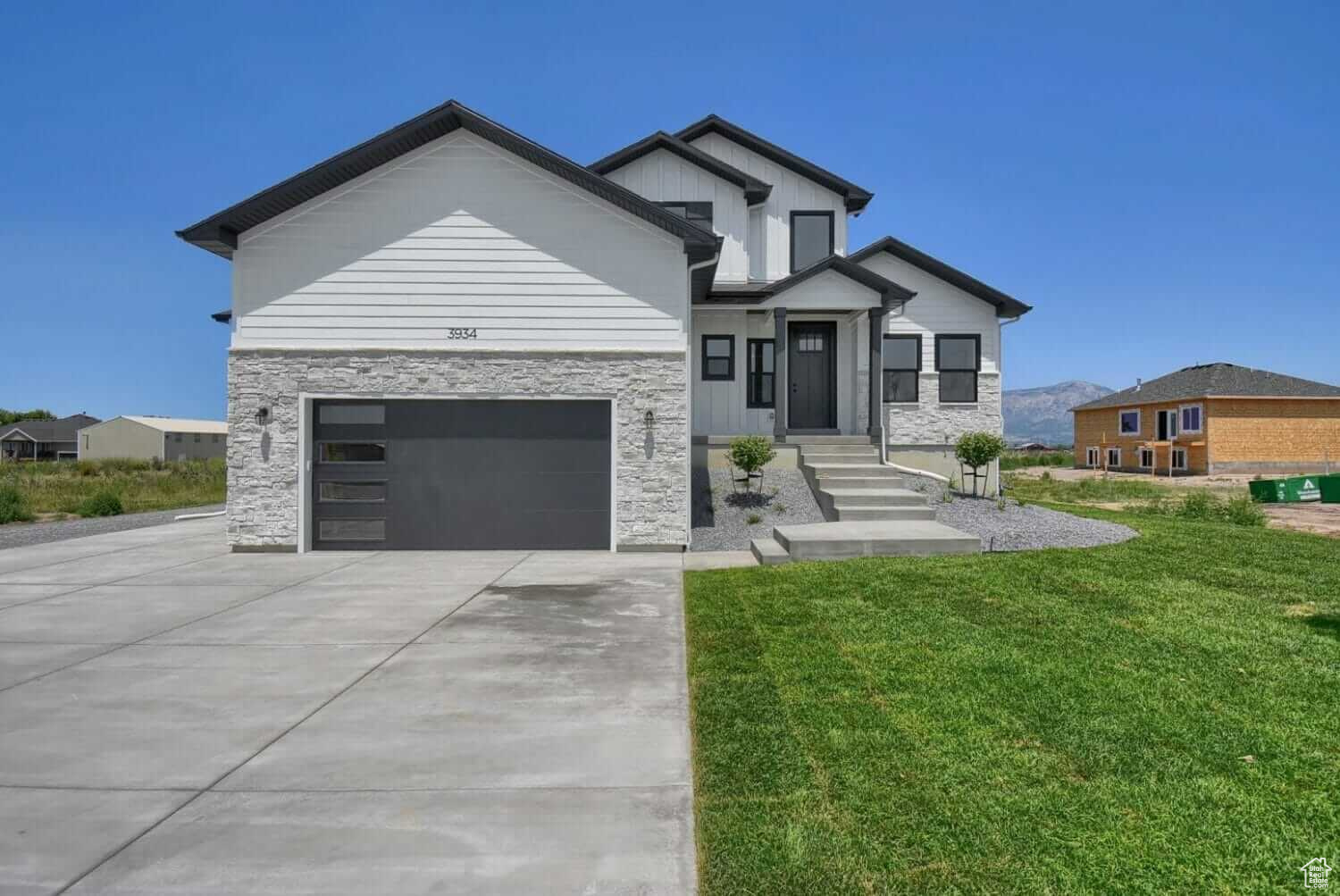 North Logan, Utah, 84341, United States, 4 Bedrooms Bedrooms, ,3 BathroomsBathrooms,Residential,For Sale,1861267