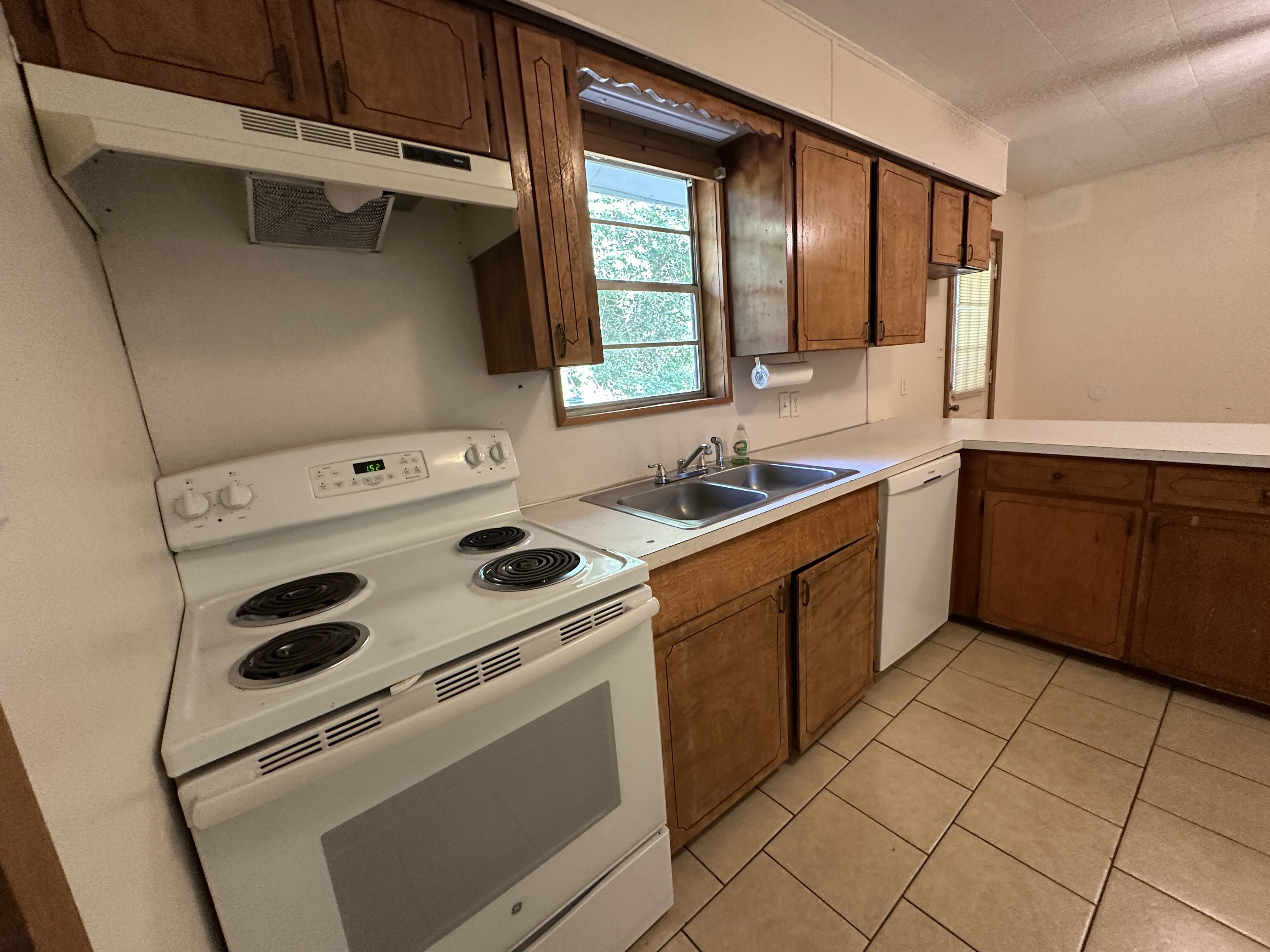7th St, Flippin, AR 72634 #1
