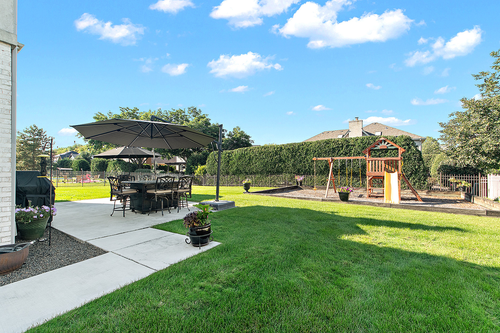 Orland Park, Illinois, 60467, United States, 5 Bedrooms Bedrooms, ,3 BathroomsBathrooms,Residential,For Sale,1937885