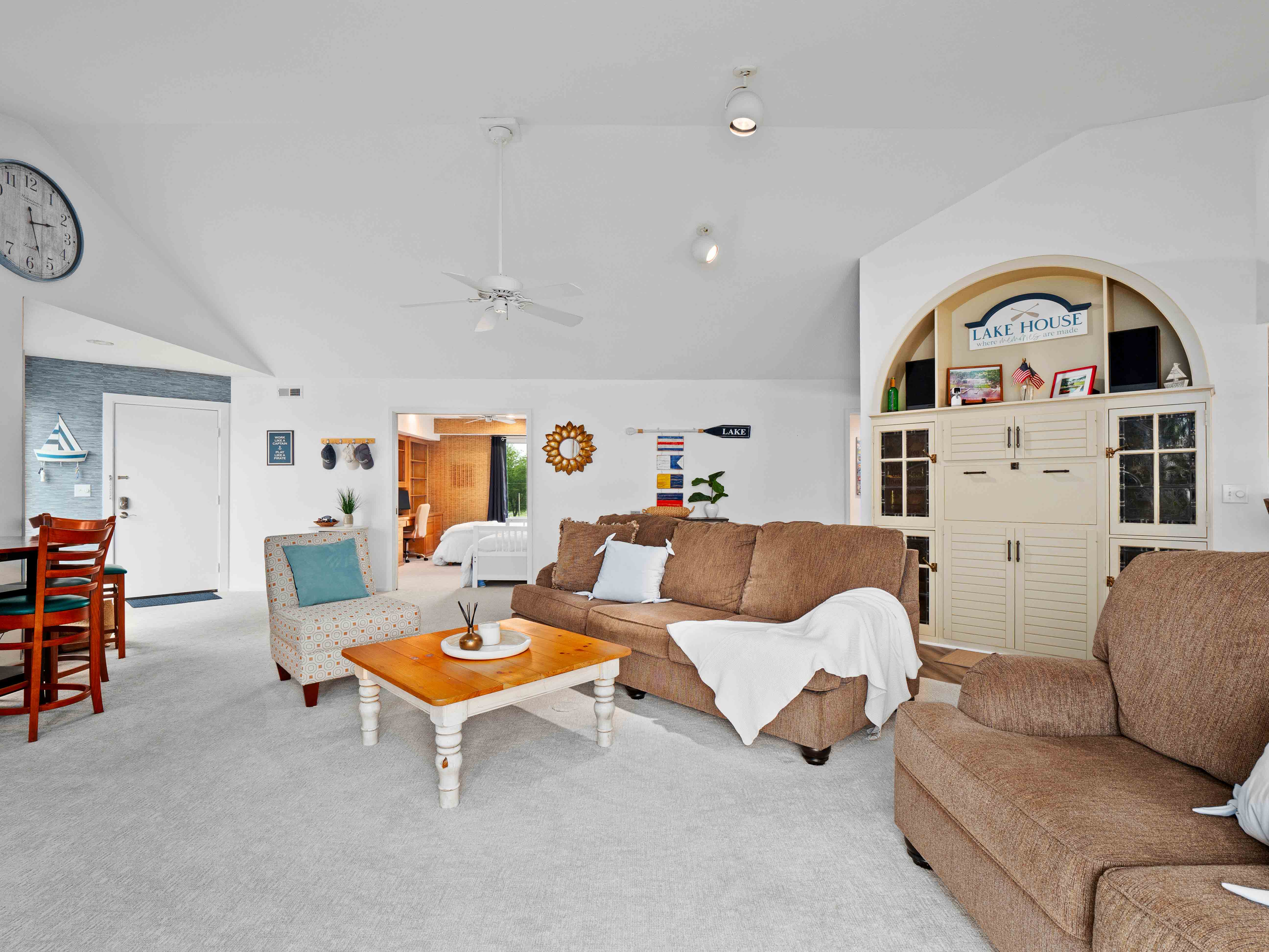  Three Bedroom Condo on Lake Wawasee with Private Boat Slip - 物件實景