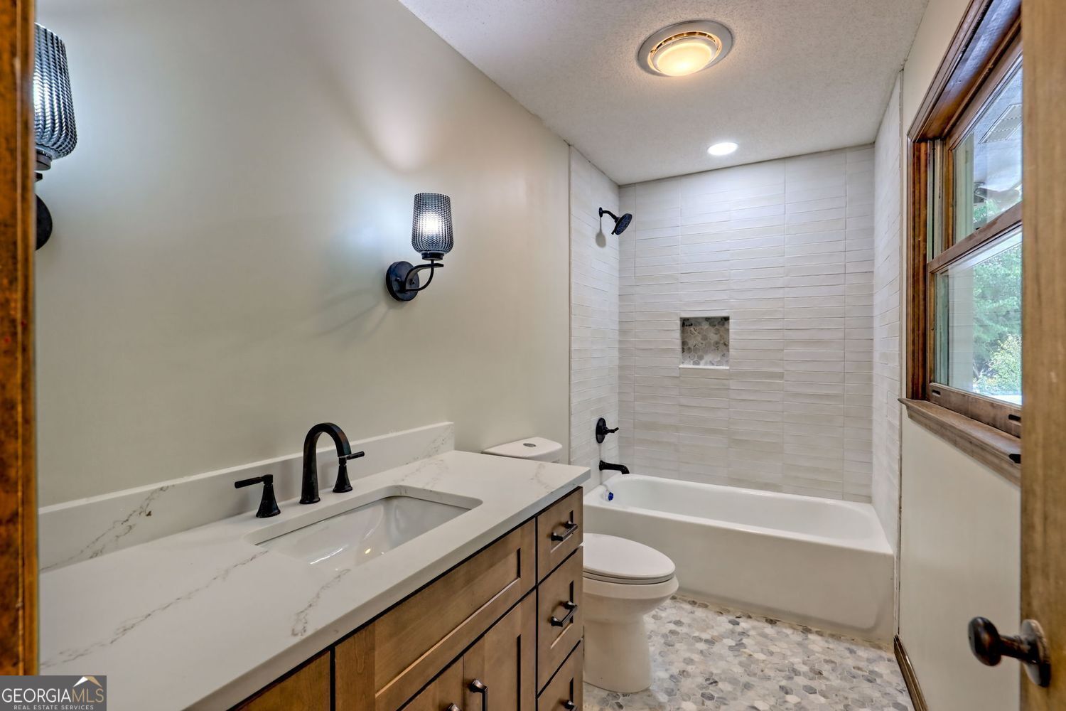 Dillard, Georgia, 30537, United States, 3 Bedrooms Bedrooms, ,2 BathroomsBathrooms,Residential,For Sale,1913990