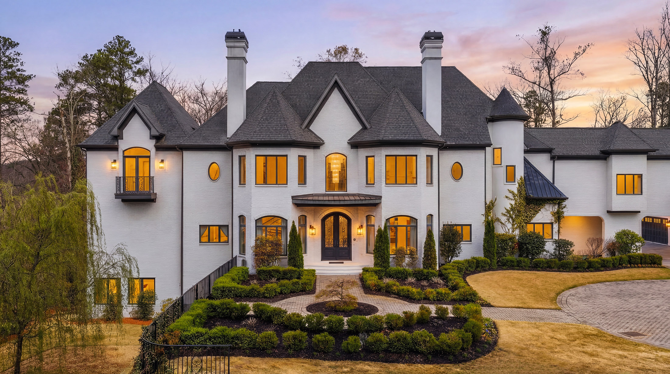  Exceptional Gated Estate with Resort-caliber Grounds - 物件實景