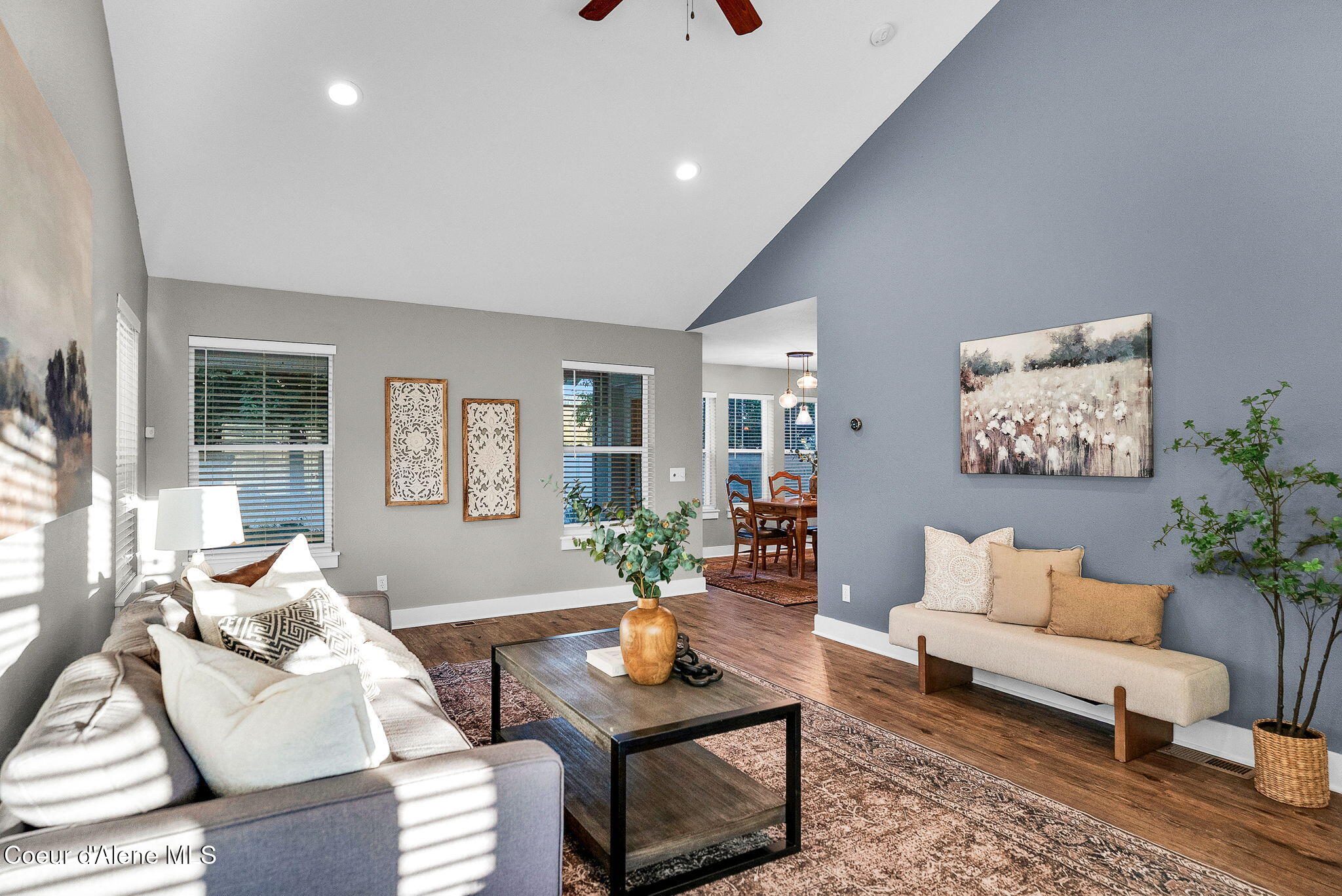 Coeur D'alene, Idaho, 83815, United States, 3 Bedrooms Bedrooms, ,2 BathroomsBathrooms,Residential,For Sale,1965651