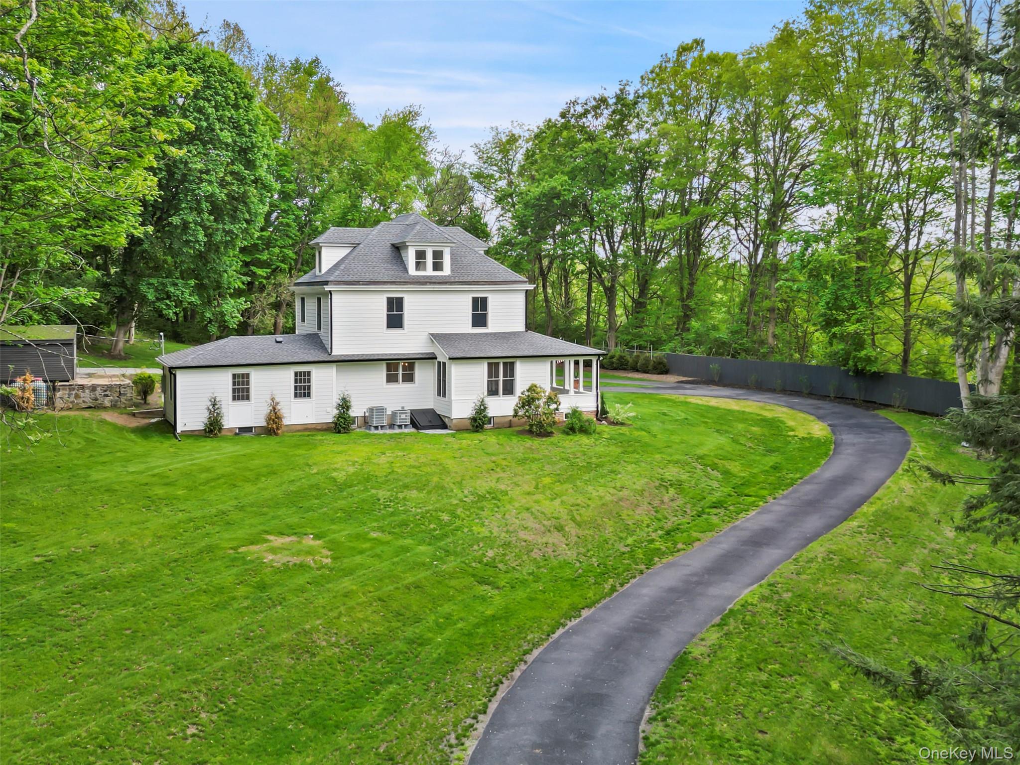 Katonah, New York, 10536, United States, 5 Bedrooms Bedrooms, ,5 BathroomsBathrooms,Residential,For Sale,1942230