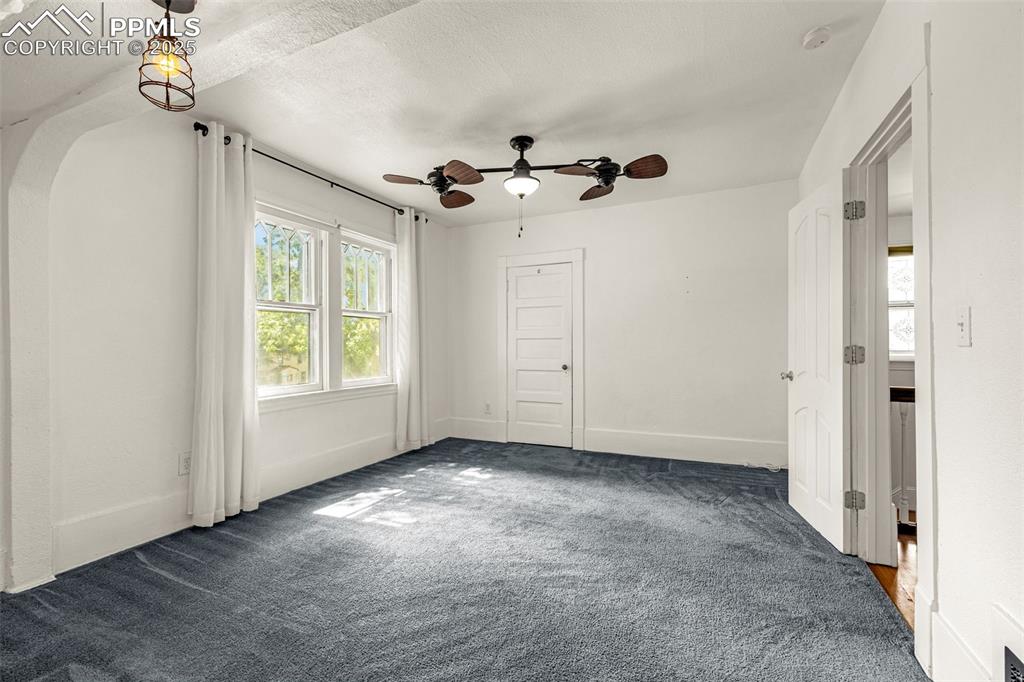 Colorado Springs, Colorado, 80903, United States, 3 Bedrooms Bedrooms, ,2 BathroomsBathrooms,Residential,For Sale,1949887