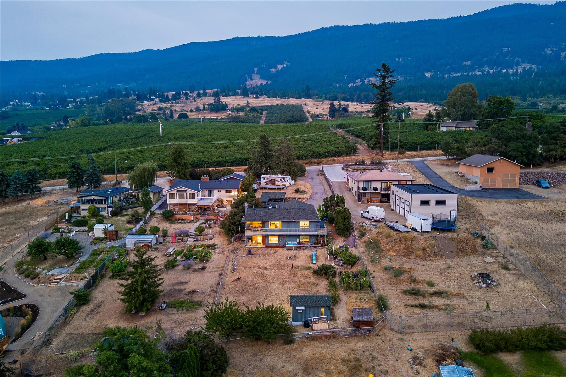  Half Acre in Oyama - 物件實景
