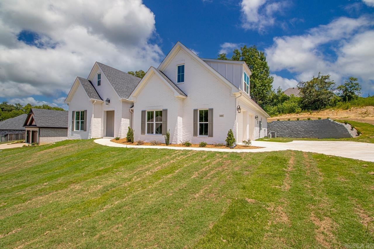 Benton, Arkansas, 72019, United States, 5 Bedrooms Bedrooms, ,4 BathroomsBathrooms,Residential,For Sale,1998689