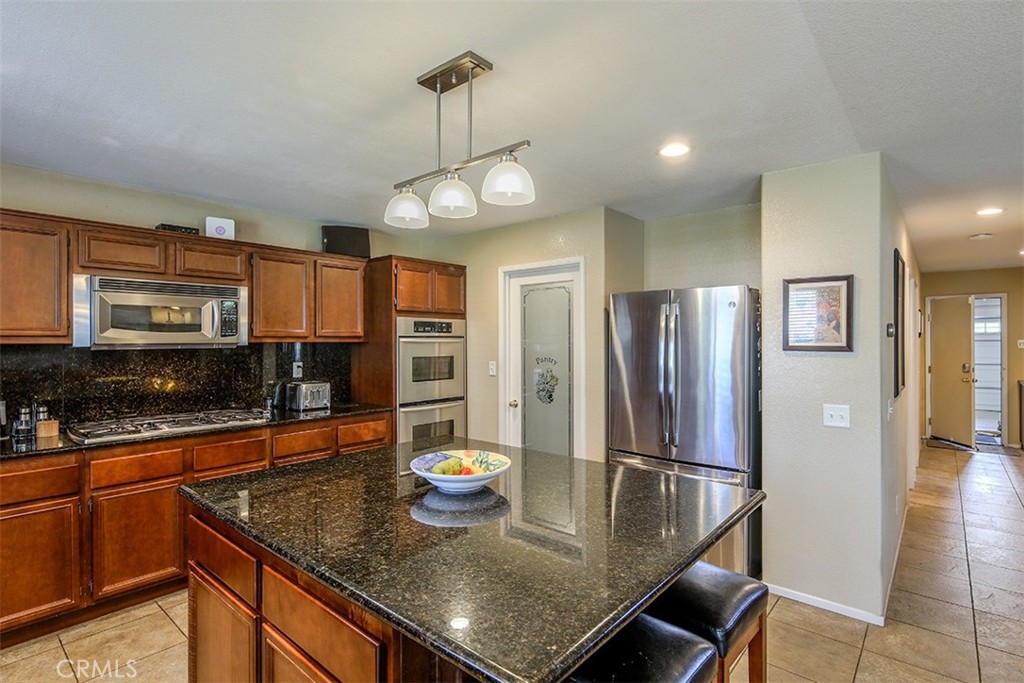 Temecula, California, 92592, United States, 5 Bedrooms Bedrooms, ,2 BathroomsBathrooms,Residential,For Sale,2048968