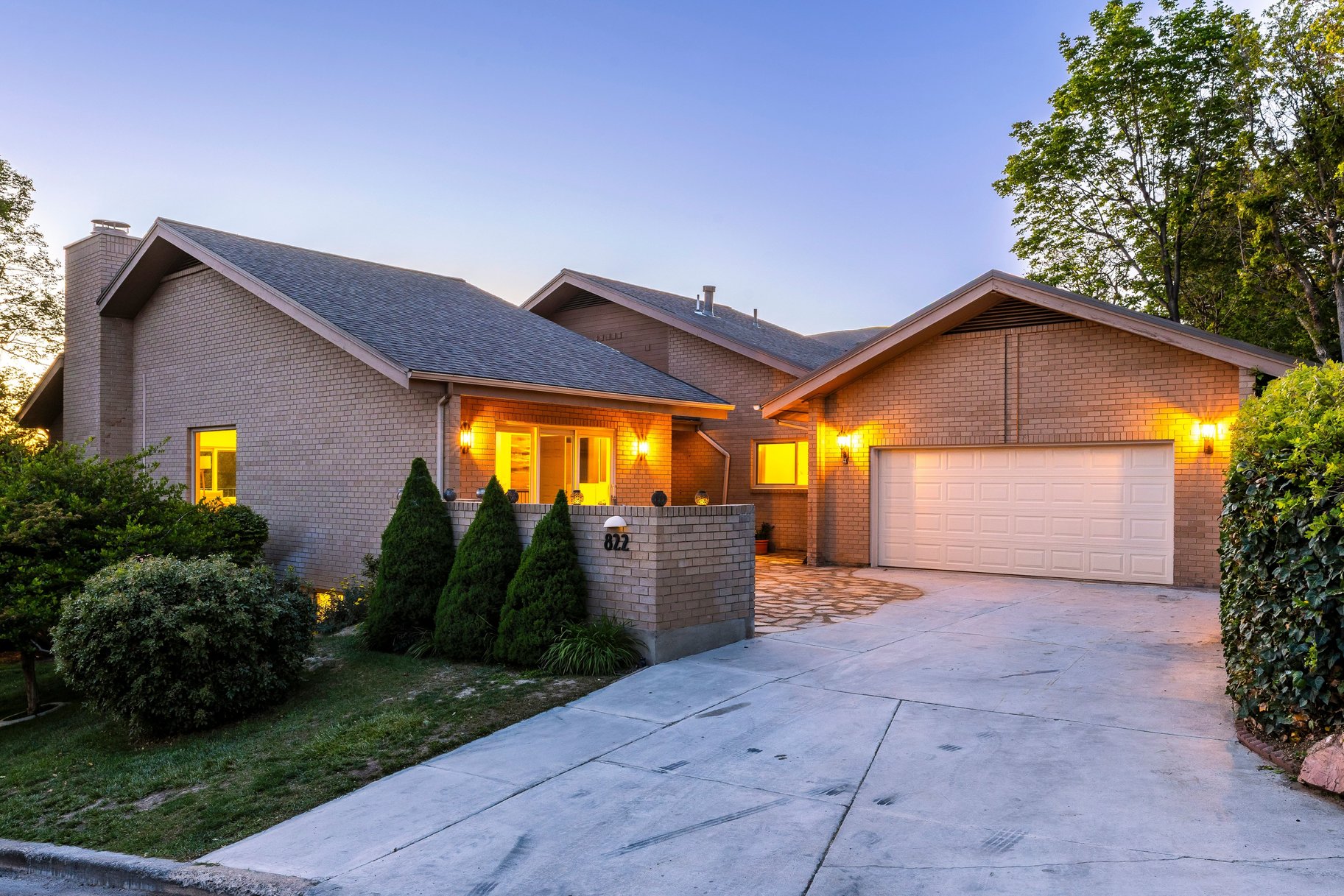  Fully Remodeled Entertainer