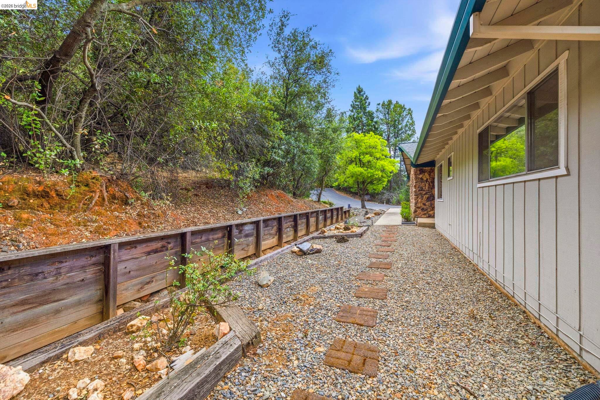 Sonora, California, 95370, United States, 4 Bedrooms Bedrooms, ,2 BathroomsBathrooms,Residential,For Sale,2049184