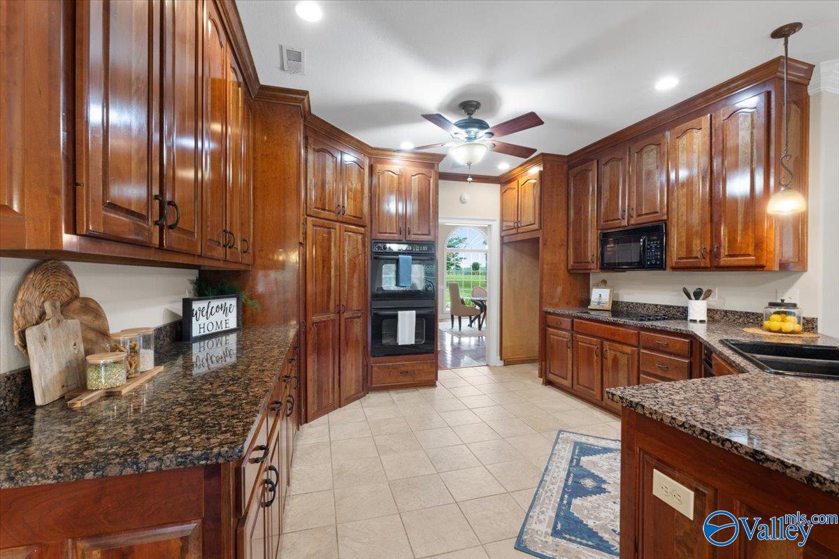 Hazel Green, Alabama, 35750, United States, 5 Bedrooms Bedrooms, ,4 BathroomsBathrooms,Residential,For Sale,1846923