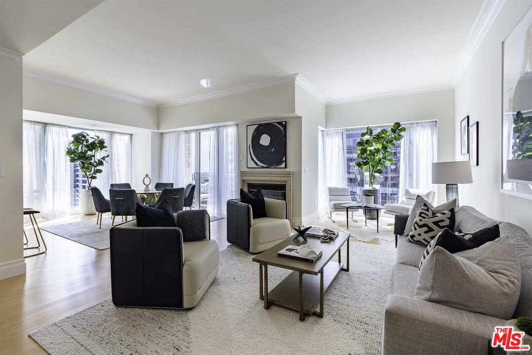 Los Angeles, California, 90024, United States, 2 Bedrooms Bedrooms, ,3 BathroomsBathrooms,Residential,For Sale,1840834