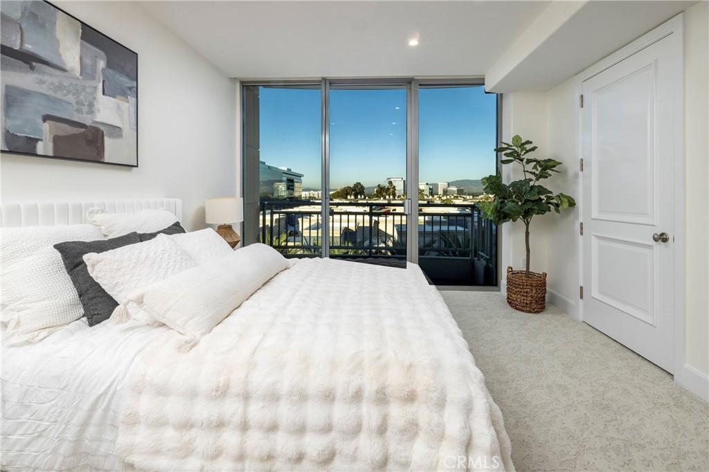 Irvine, California, 92612, United States, 2 Bedrooms Bedrooms, ,2 BathroomsBathrooms,Residential,For Sale,1989675