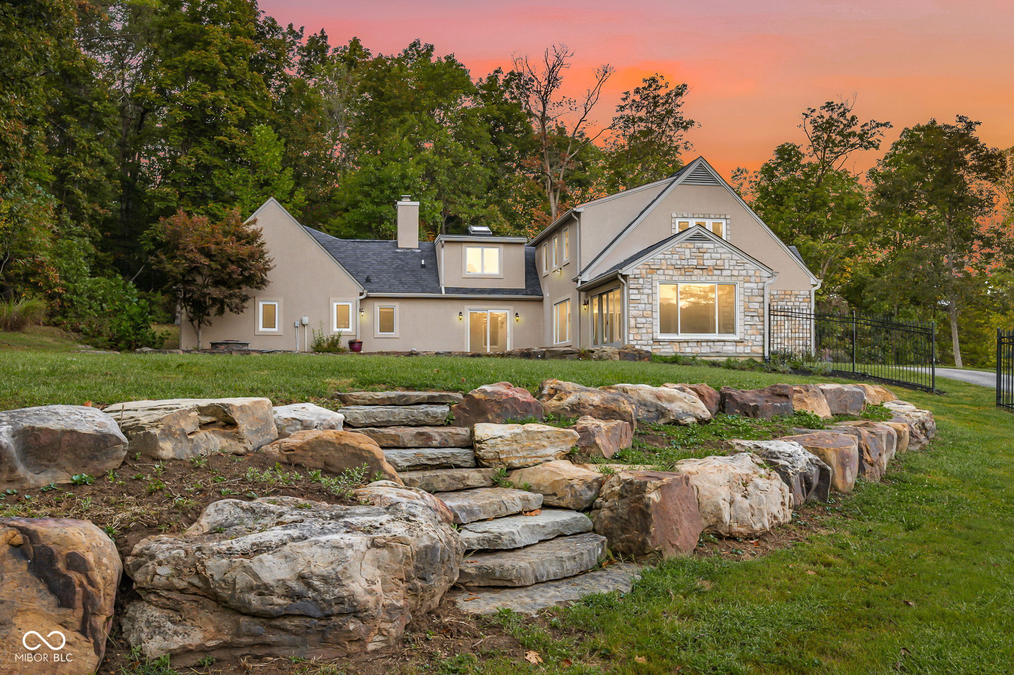 Columbus, Indiana, 47201, United States, 5 Bedrooms Bedrooms, ,6 BathroomsBathrooms,Residential,For Sale,1982008