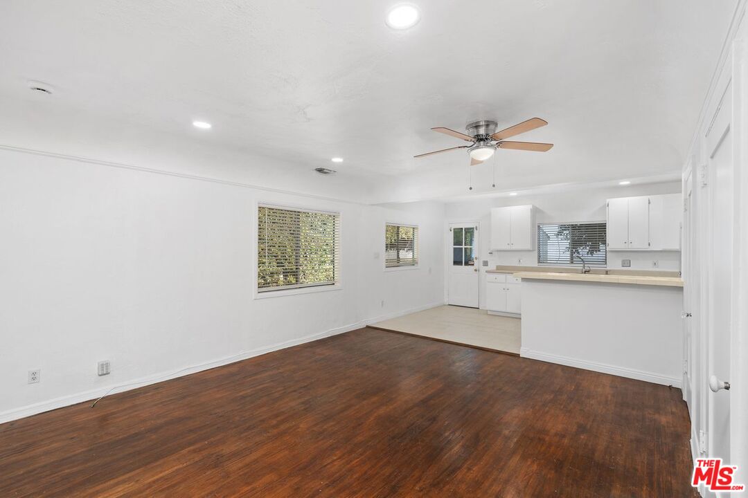 West Hollywood, California, 90046, United States, 4 Bedrooms Bedrooms, ,4 BathroomsBathrooms,Residential,For Sale,1840253