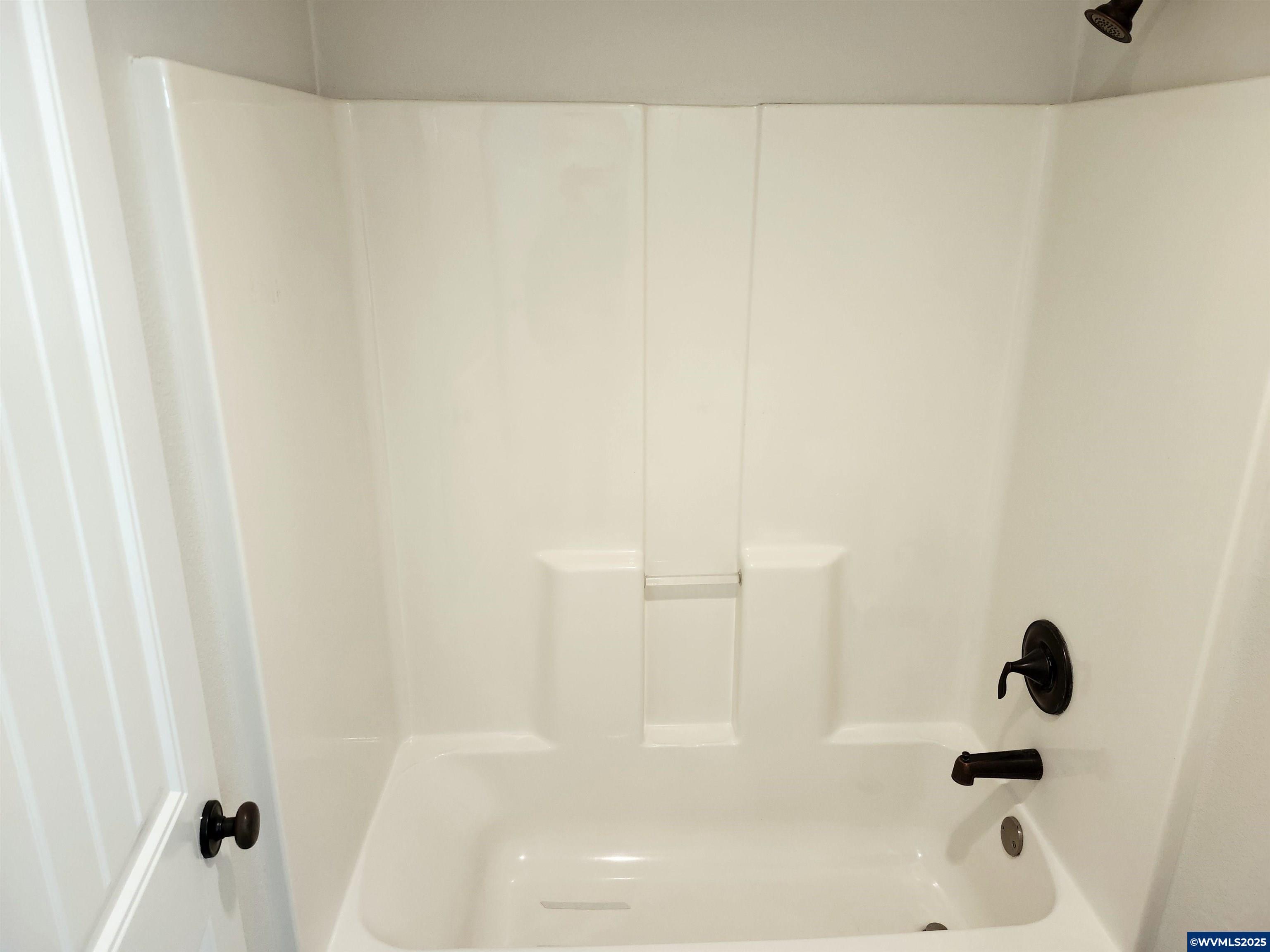 Salem, Oregon, 97304, United States, 4 Bedrooms Bedrooms, ,3 BathroomsBathrooms,Residential,For Sale,1840463