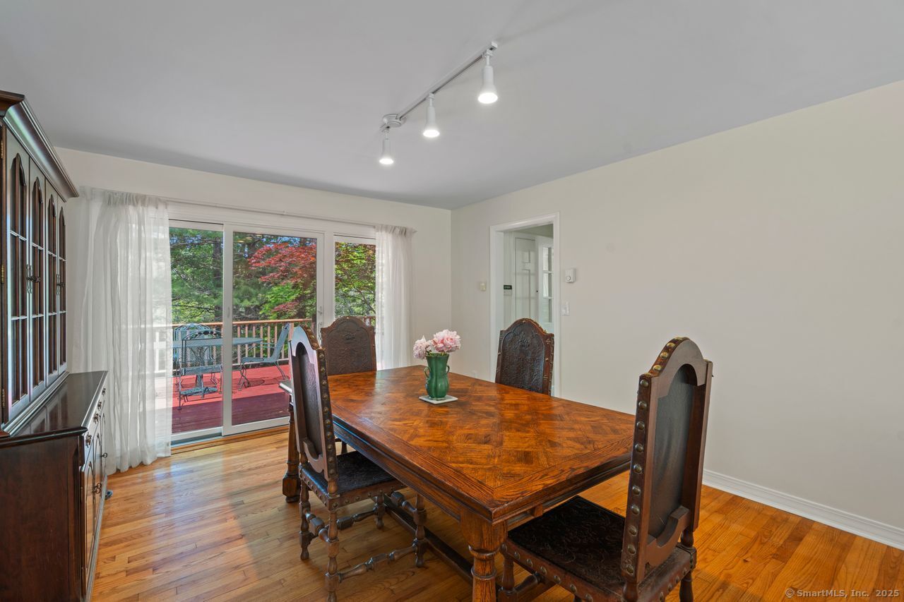Old Lyme, Connecticut, 06371, United States, 4 Bedrooms Bedrooms, ,3 BathroomsBathrooms,Residential,For Sale,1856921