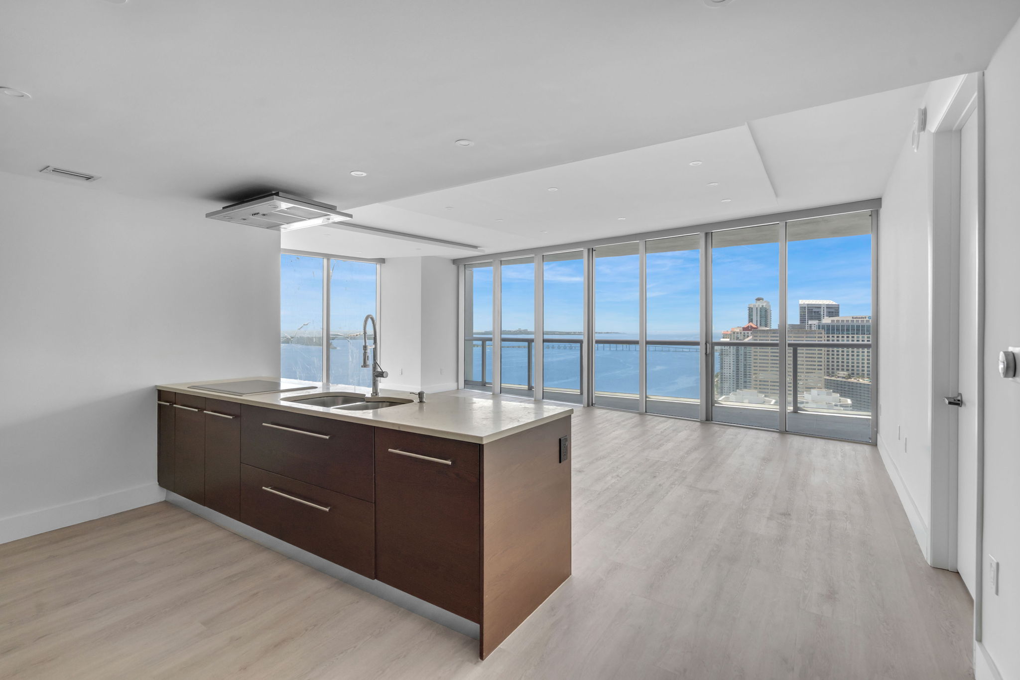  495 Brickell Ave, Miami, FL, 33131 - 物件實景