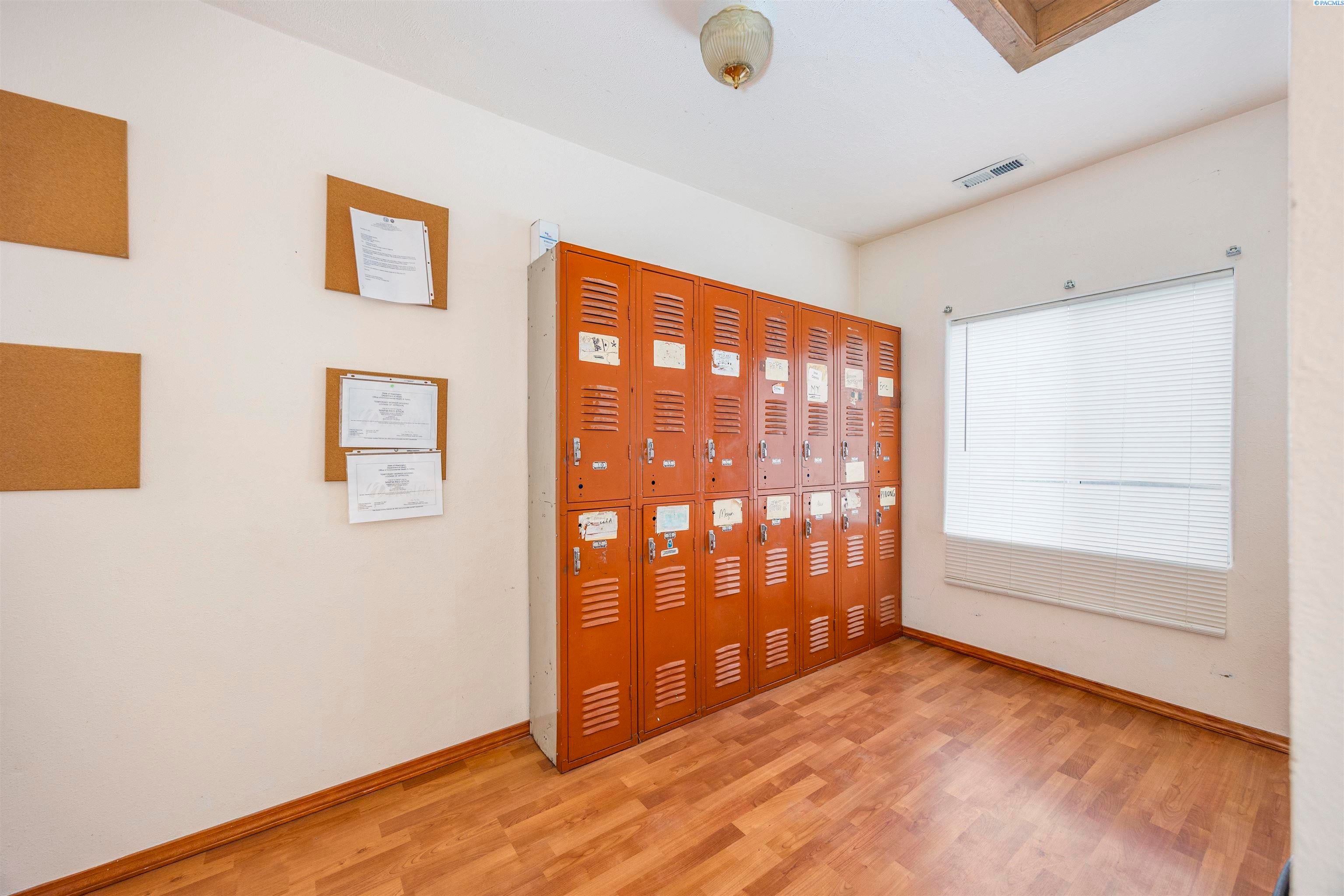 Benton City, Washington, 99320, United States, 3 Bedrooms Bedrooms, ,3 BathroomsBathrooms,Residential,For Sale,1998029