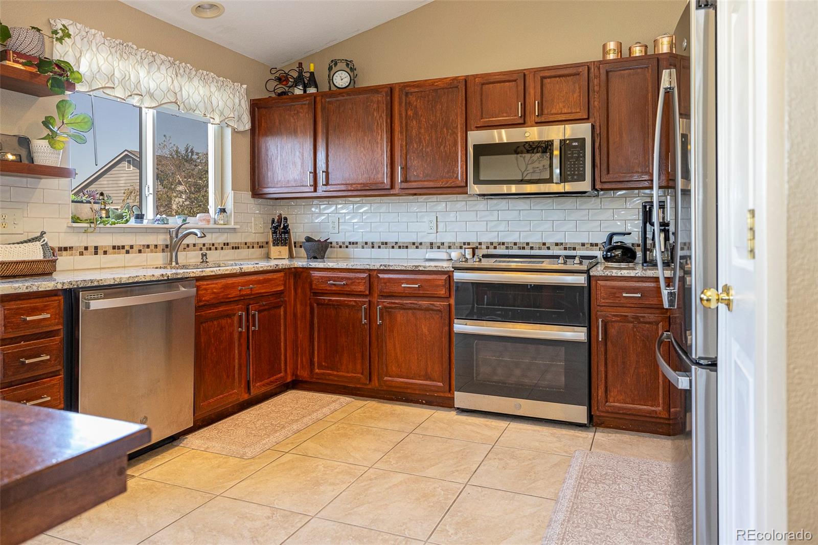 Aurora, Colorado, 80013, United States, 4 Bedrooms Bedrooms, ,1 BathroomBathrooms,Residential,For Sale,1925688