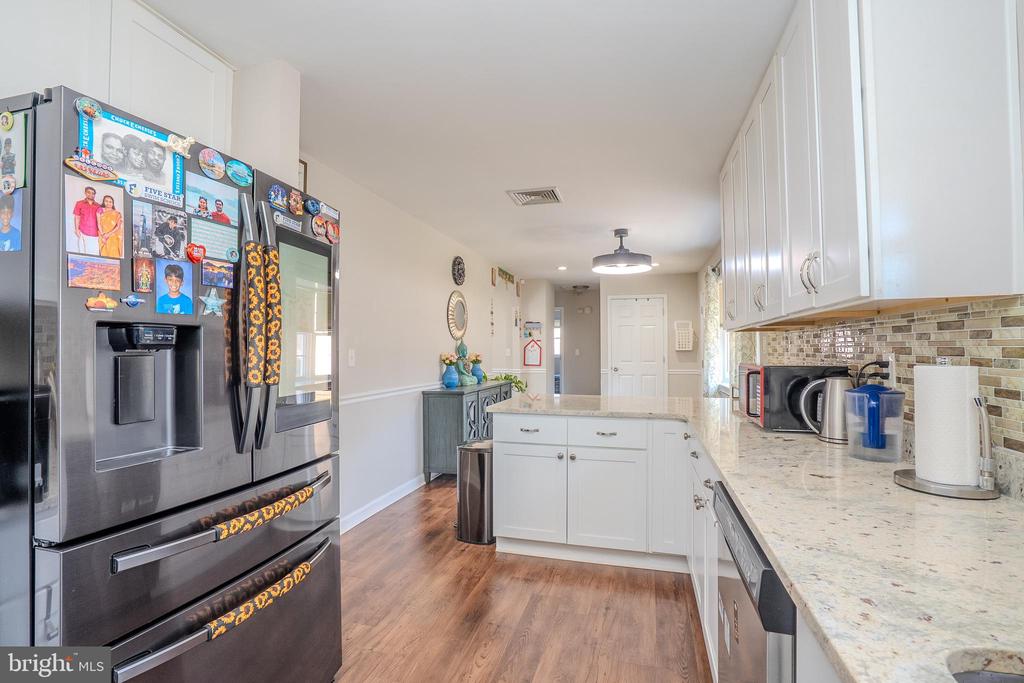 Kendall Park, New Jersey, 08824, United States, 3 Bedrooms Bedrooms, ,2 BathroomsBathrooms,Residential,For Sale,2005675