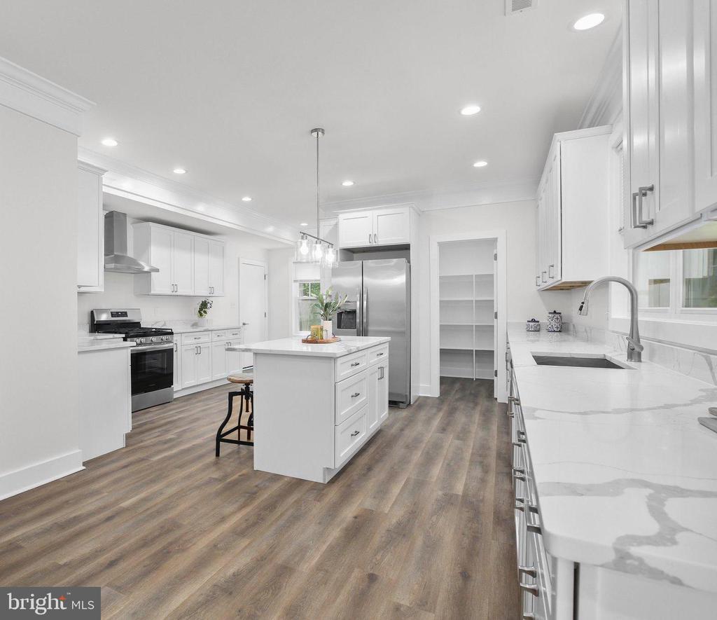 Fredericksburg, Virginia, 22408, United States, 4 Bedrooms Bedrooms, ,4 BathroomsBathrooms,Residential,For Sale,1737760
