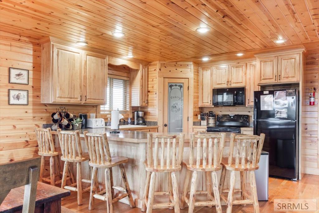 ISLAND PARK, Idaho, 83429, United States, 5 Bedrooms Bedrooms, ,3 BathroomsBathrooms,Residential,For Sale,1923519