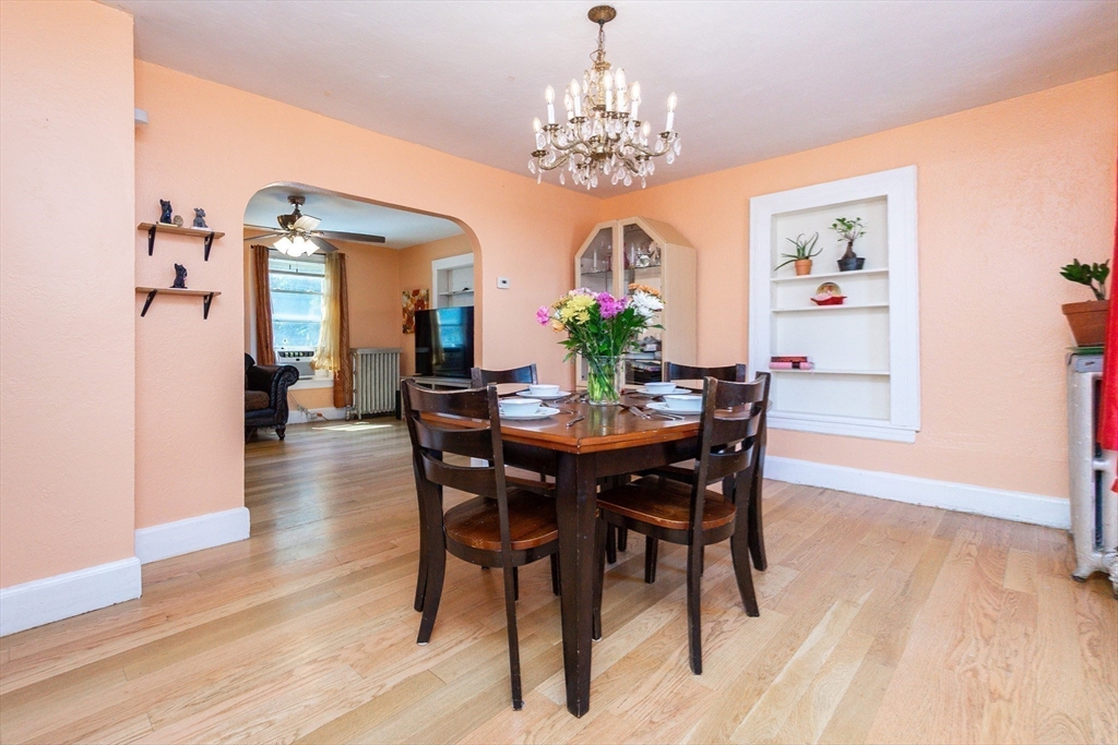 Revere, Massachusetts, 02151, United States, 3 Bedrooms Bedrooms, ,2 BathroomsBathrooms,Residential,For Sale,1942979