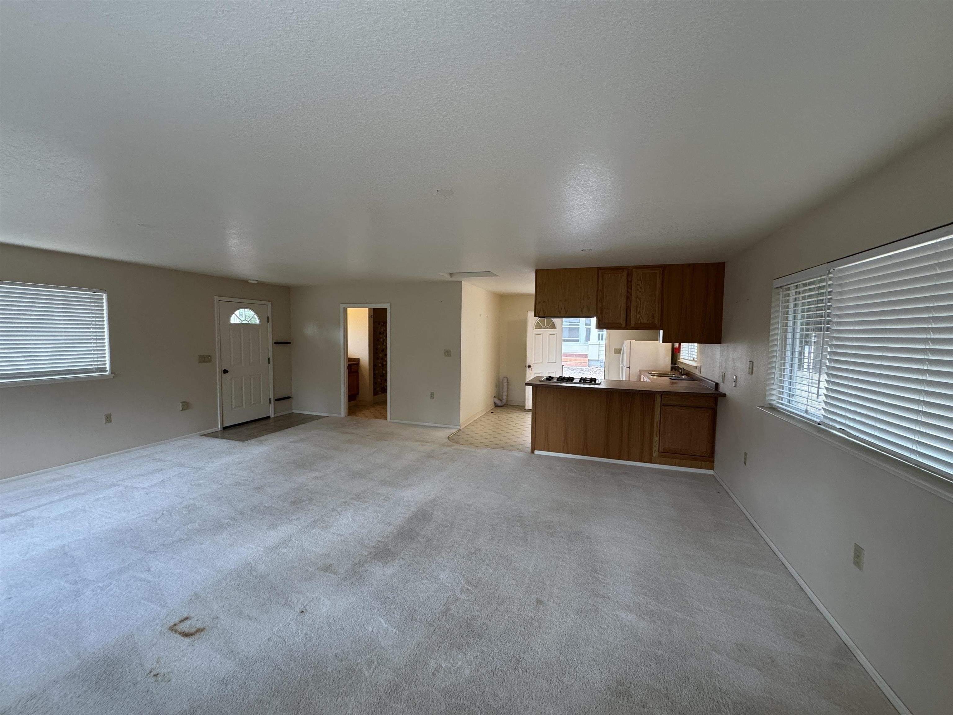 Mt Shasta, California, 96067, United States, 3 Bedrooms Bedrooms, ,2 BathroomsBathrooms,Residential,For Sale,1974393