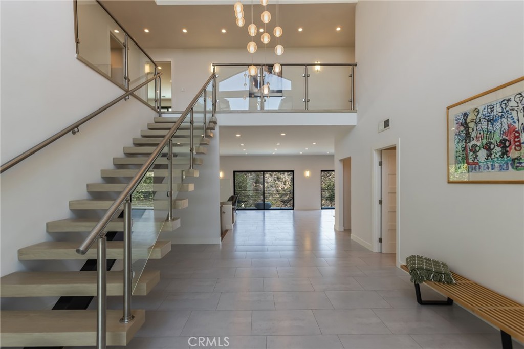 Glendale, California, 91207, United States, 4 Bedrooms Bedrooms, ,5 BathroomsBathrooms,Residential,For Sale,1934698
