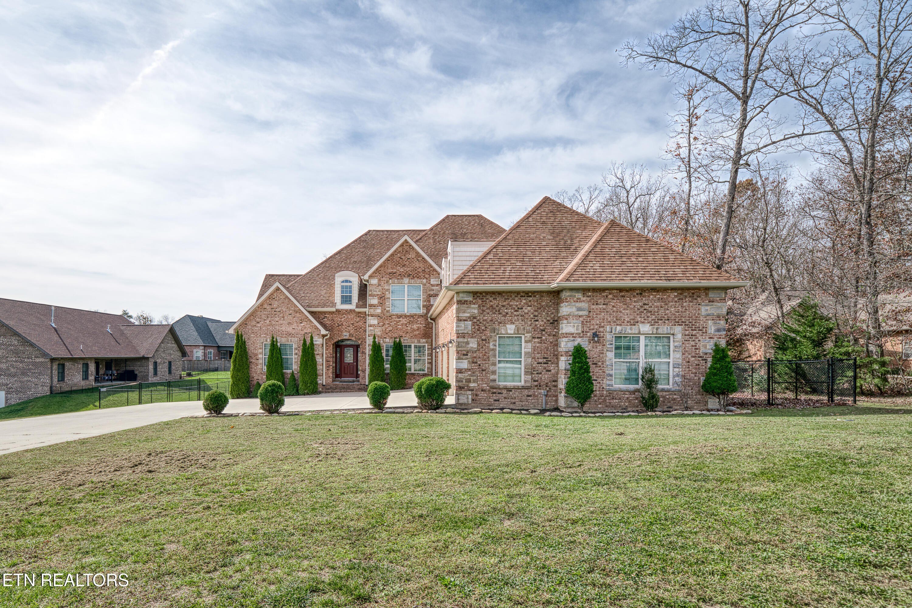 39 N Riverview Ln., Crossville, Tennessee, 38555, United States, 5 Bedrooms Bedrooms, ,5 BathroomsBathrooms,Residential,For Sale,39 N Riverview Ln.,1654091