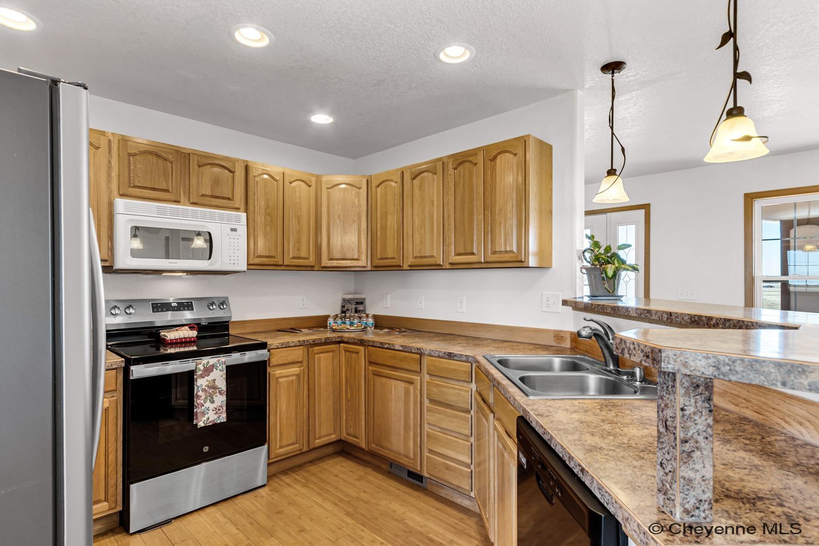 Cheyenne, Wyoming, 82009, United States, 3 Bedrooms Bedrooms, ,3 BathroomsBathrooms,Residential,For Sale,1968825