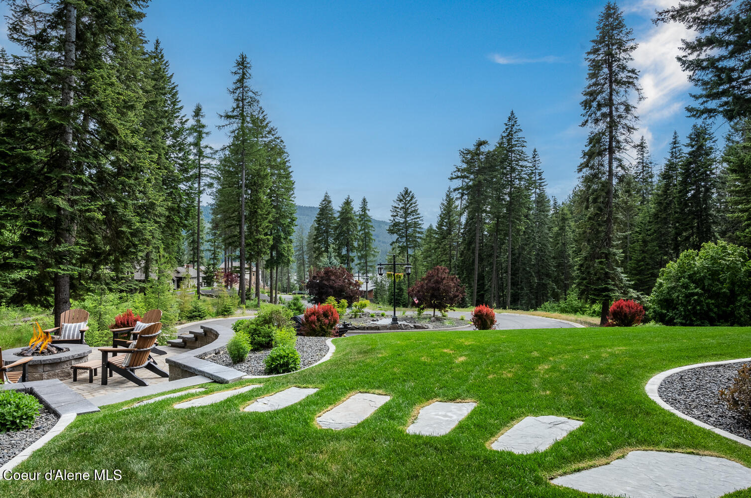 Coeur d'Alene, Idaho, 83814, United States, 4 Bedrooms Bedrooms, ,4 BathroomsBathrooms,Residential,For Sale,1851825