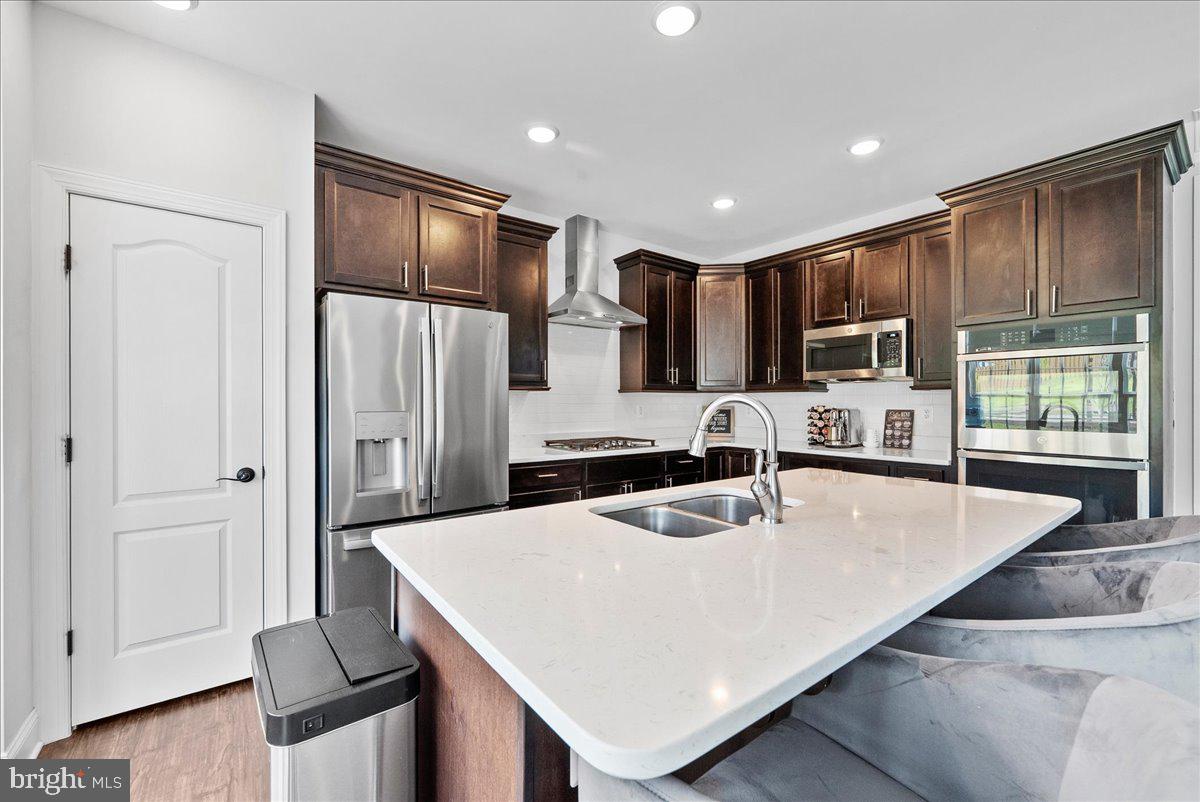 Woodbridge, Virginia, 22193, United States, 3 Bedrooms Bedrooms, ,4 BathroomsBathrooms,Residential,For Sale,1921081